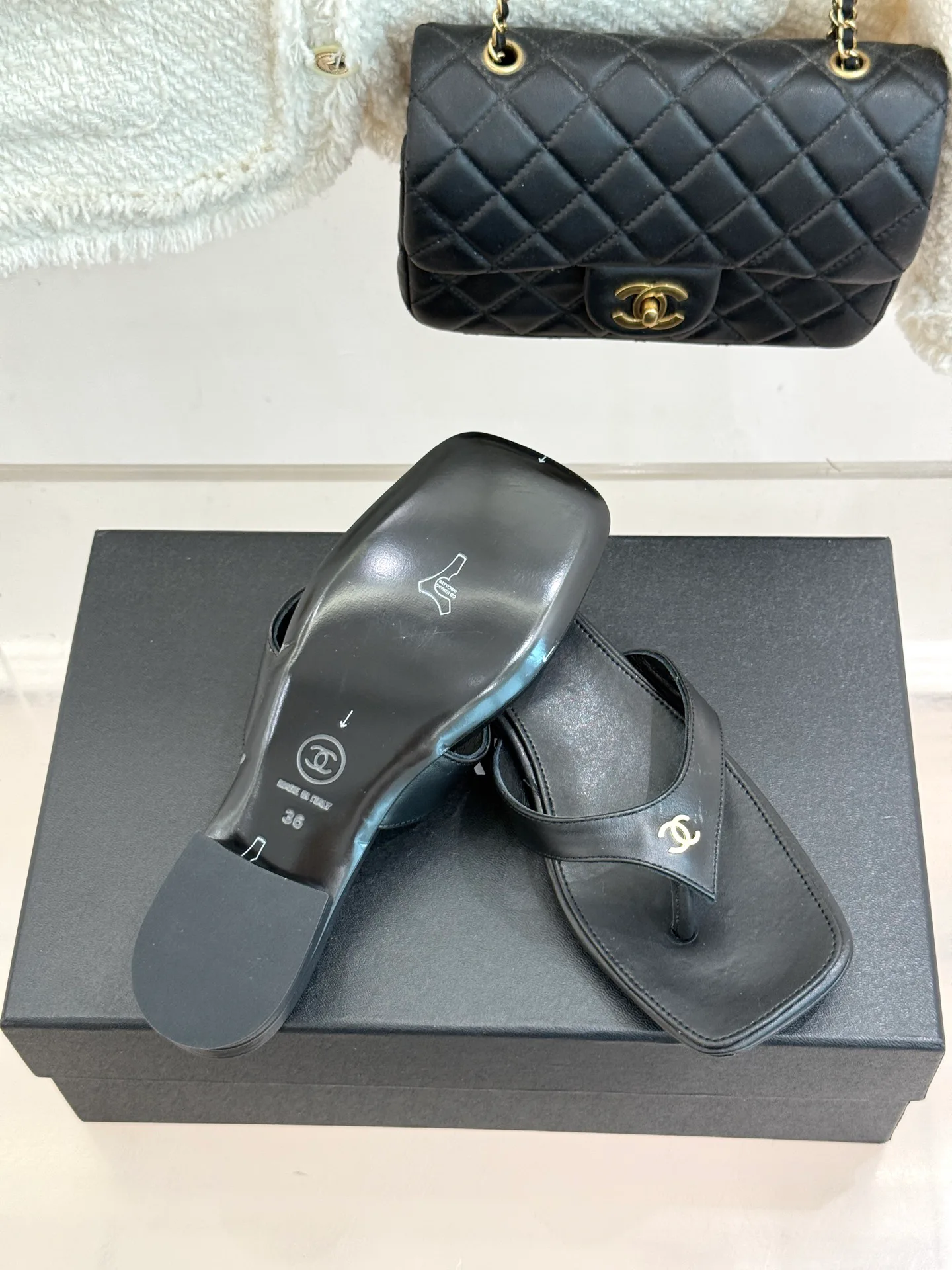 Шлепанцы Женские Chanel 17724126