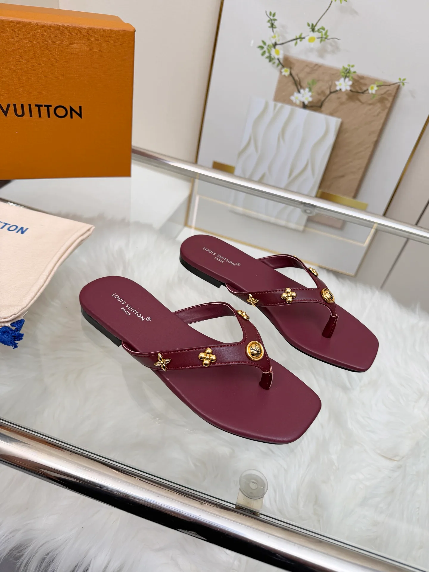 Шлепанцы Женские Louis Vuitton 13253492