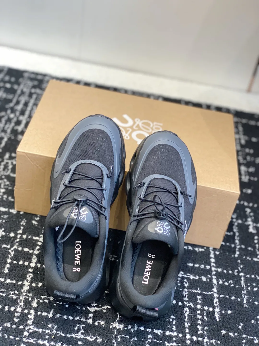 Кроссовки Женские Loewe 133128