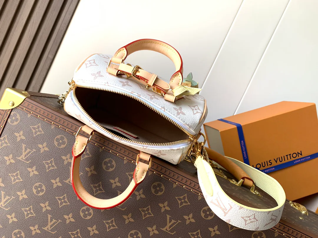 Клатчи Женские Louis Vuitton 11488649