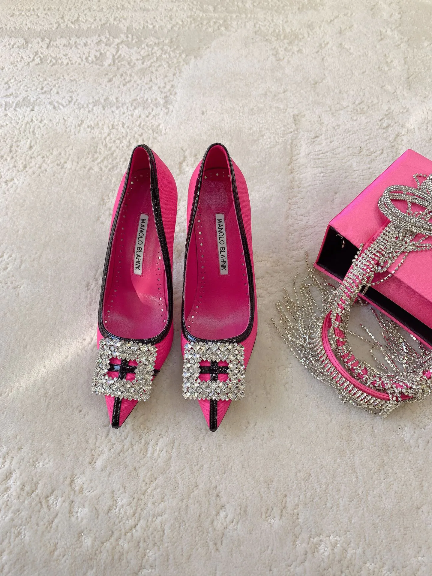 Туфли Женские Manolo Blahnik 18698273