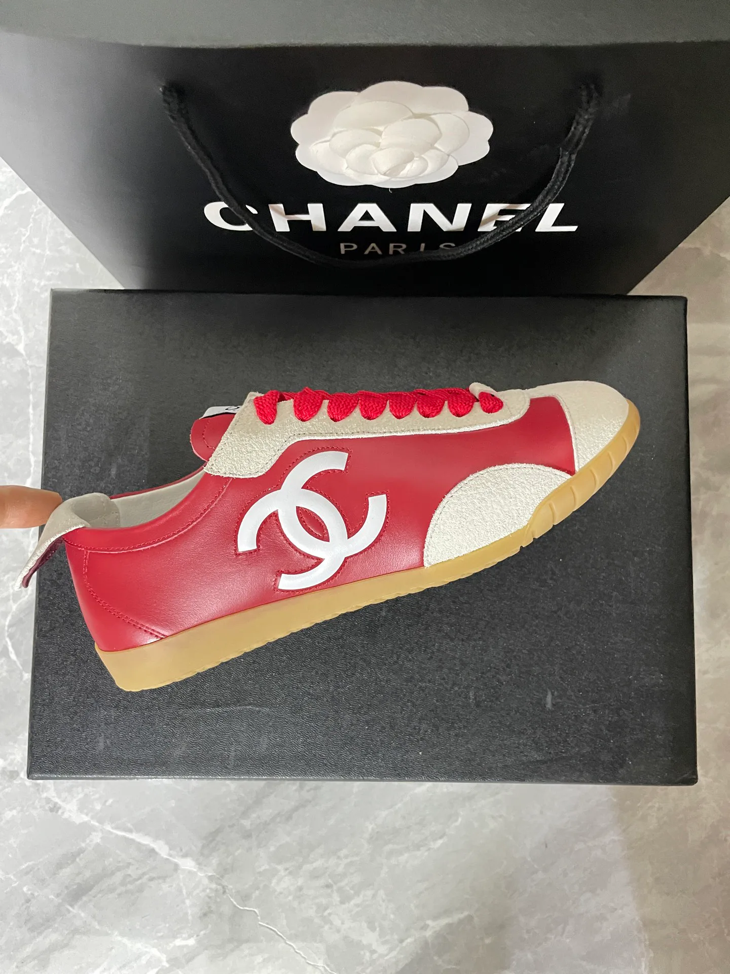 Кроссовки Женские Chanel 11008593
