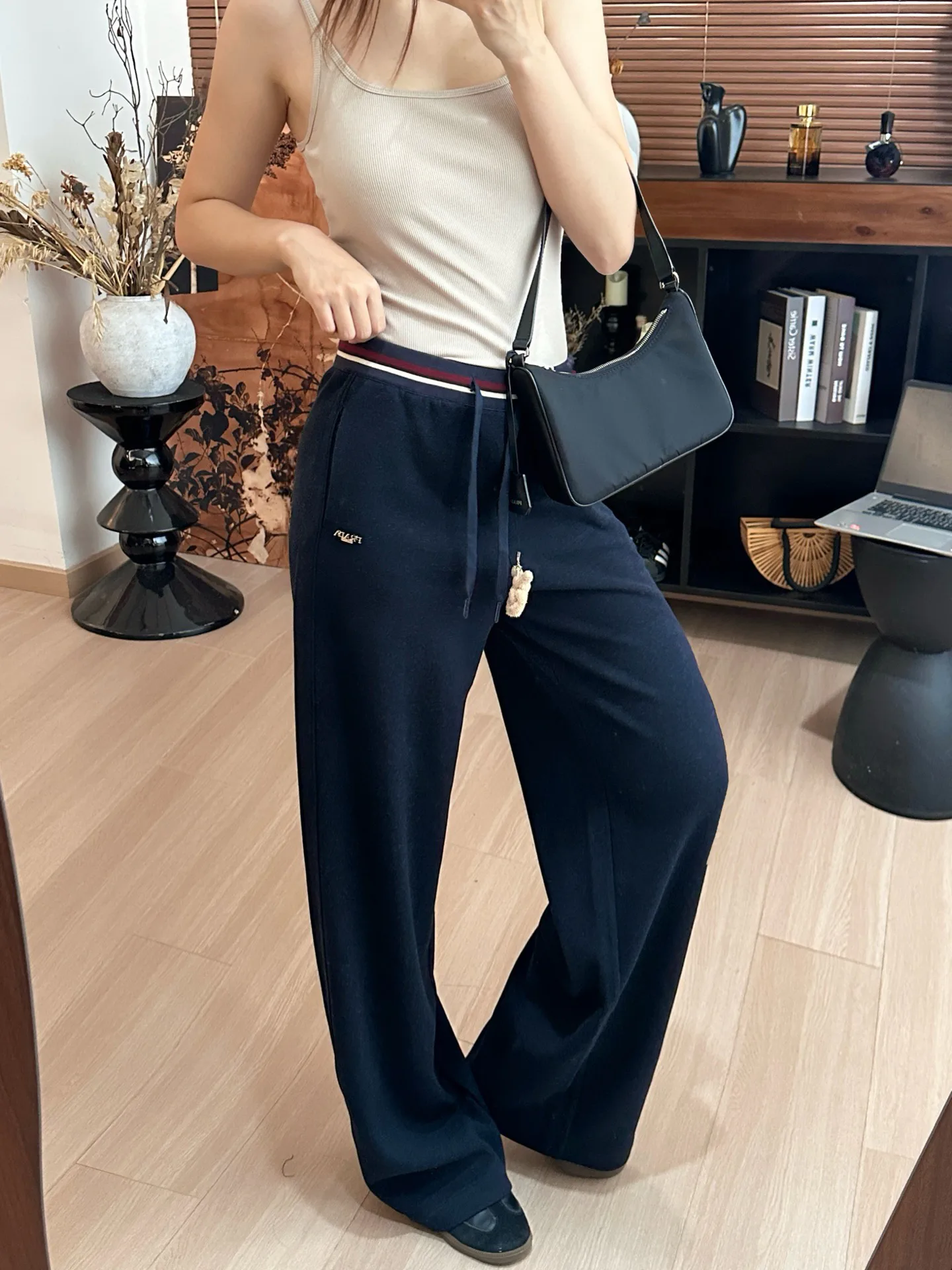 Брюки Женские Prada 18902446
