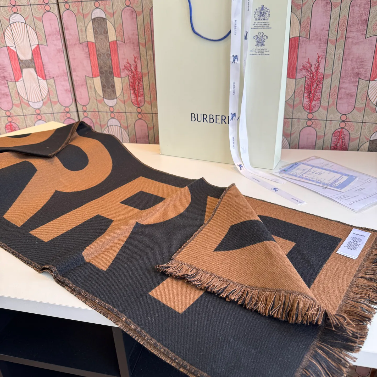 Шарфы Burberry 18105565