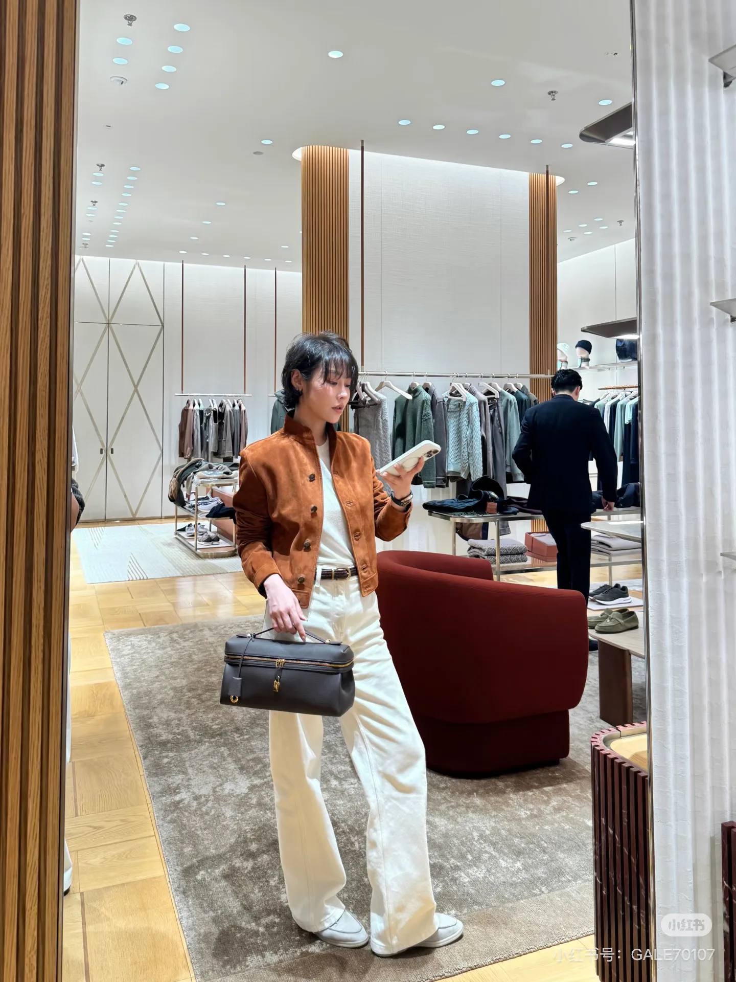Кожаные Куртки И Дублёнки Женские Loro Piana 10488628