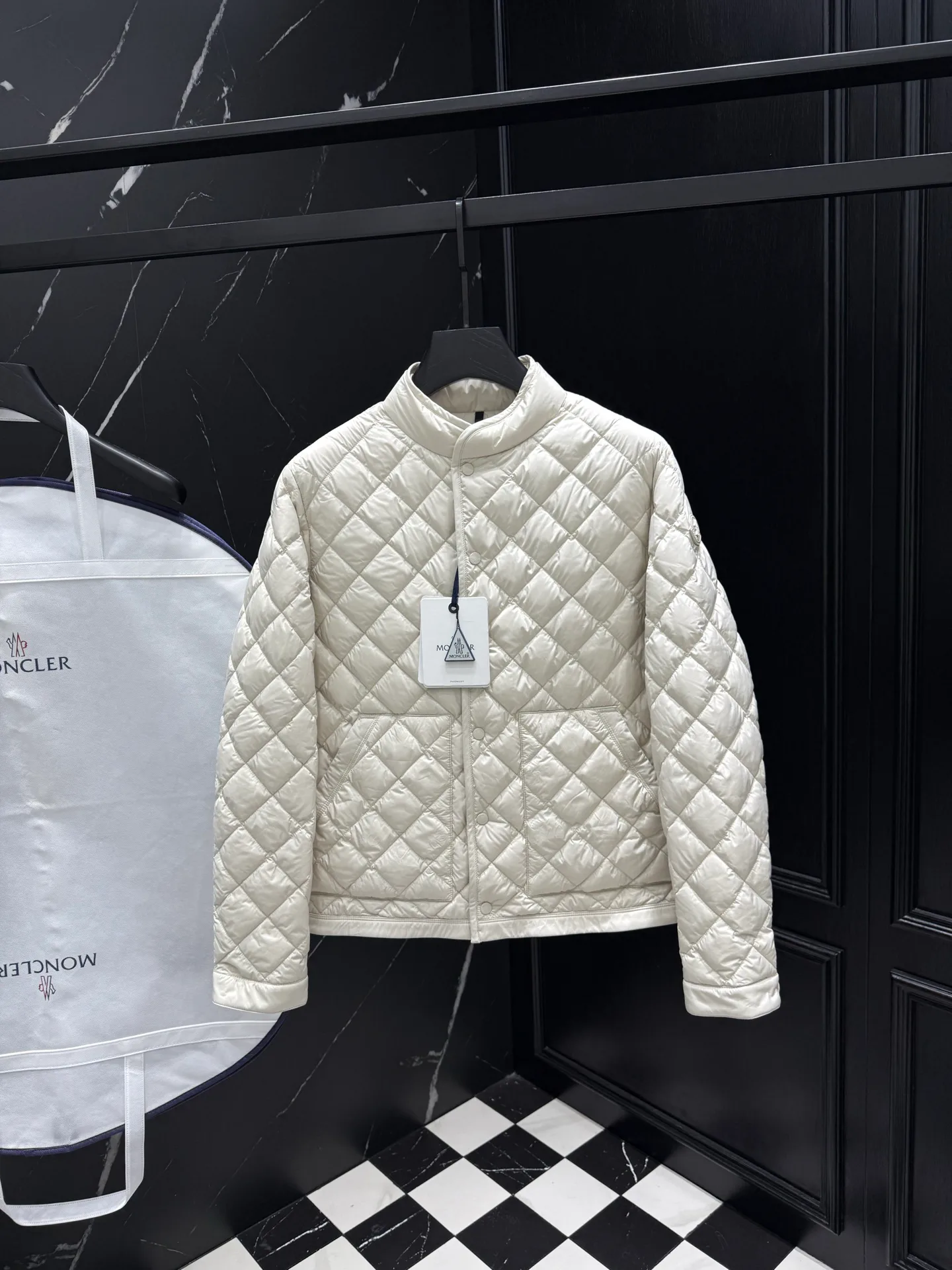 Куртки И Пуховики Мужские Moncler 1143344