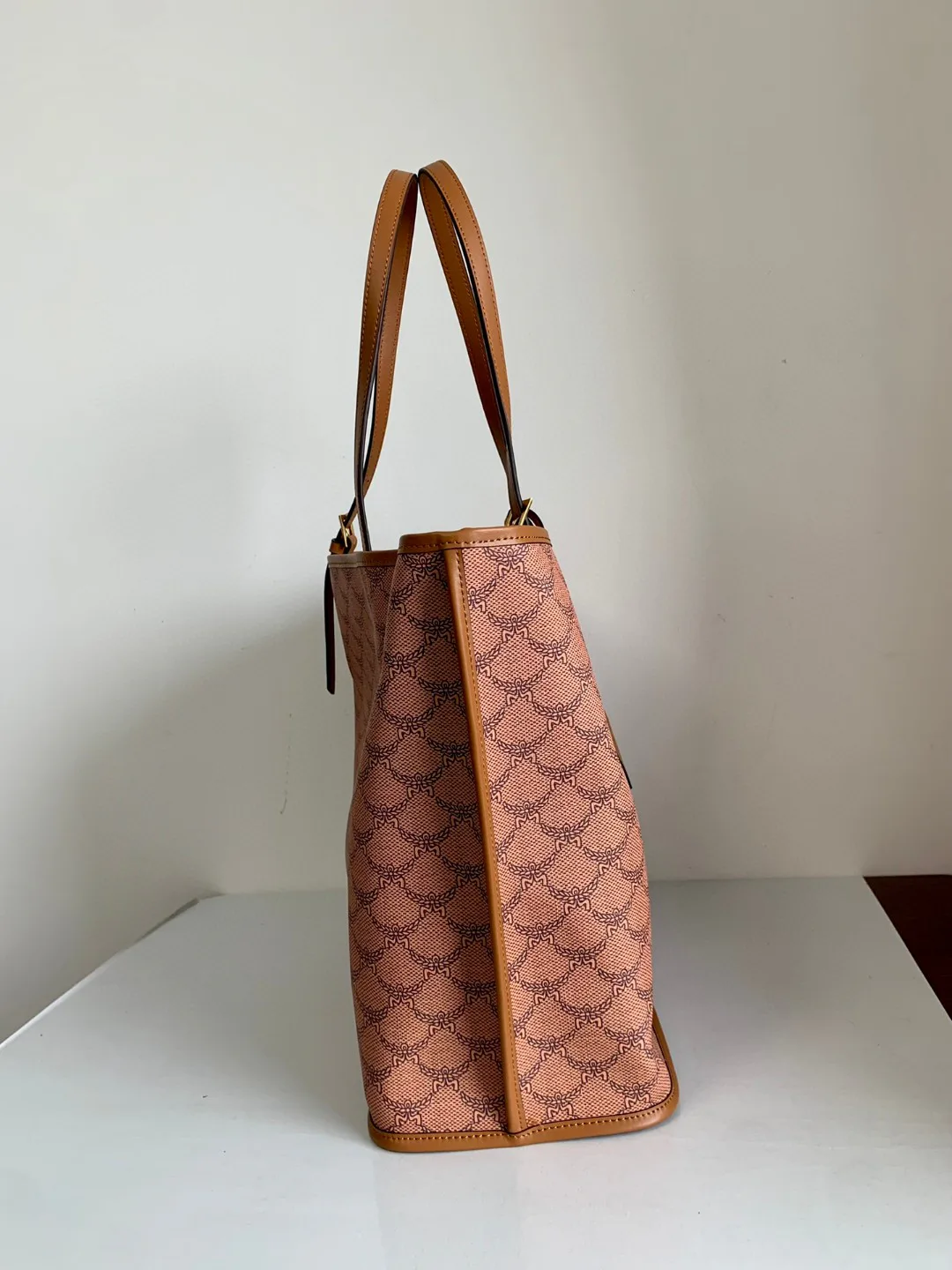 Классические Сумки Женские Mcm 9836276