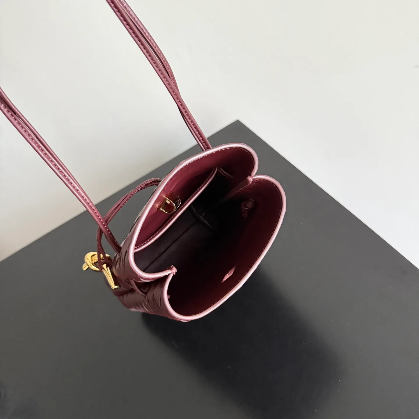 Сумки На Ремне Женские Bottega Veneta 17533317