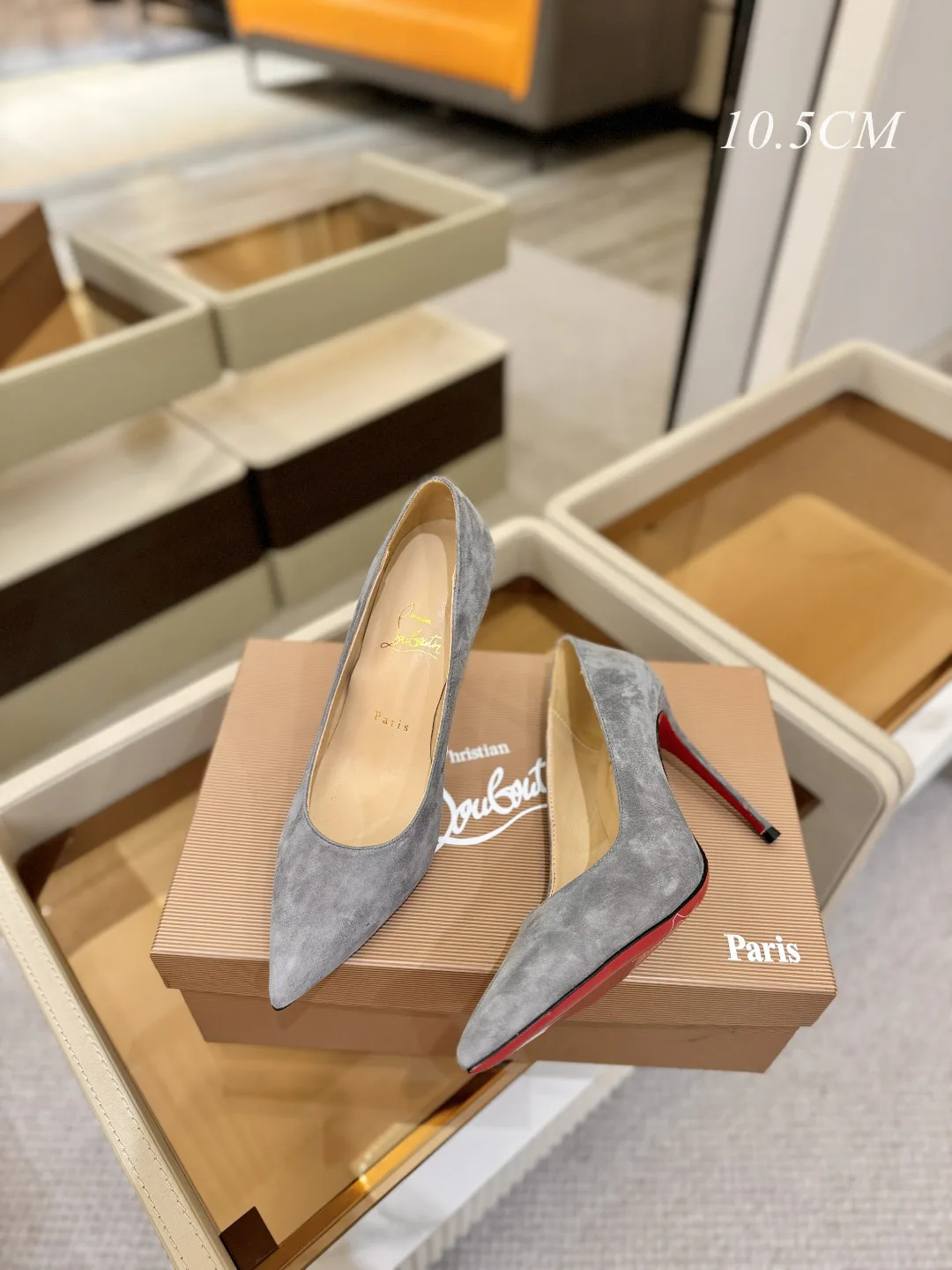 Туфли Женские Christian Louboutin 11079887