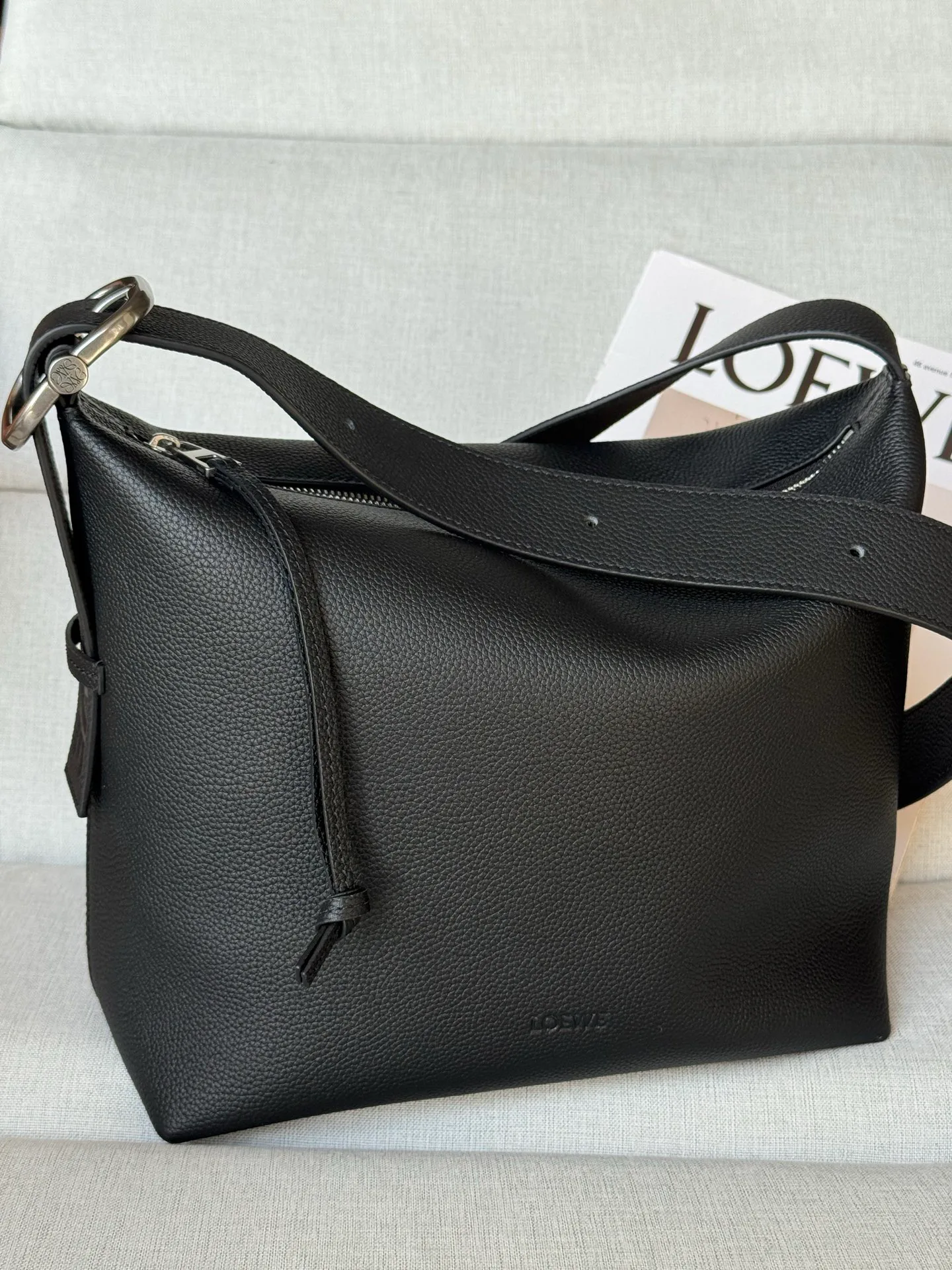 Классические Сумки Женские Loewe 18177576