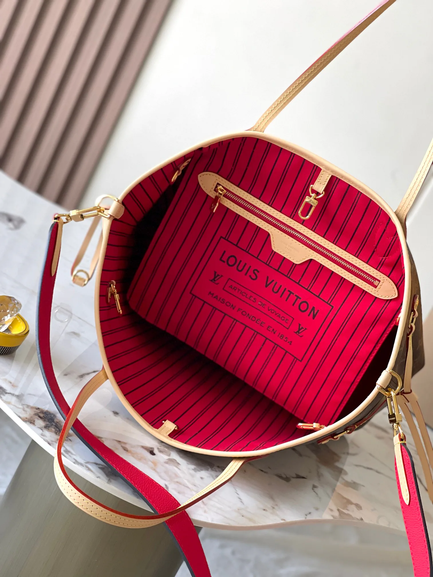 Классические Сумки Женские Louis Vuitton 18153069