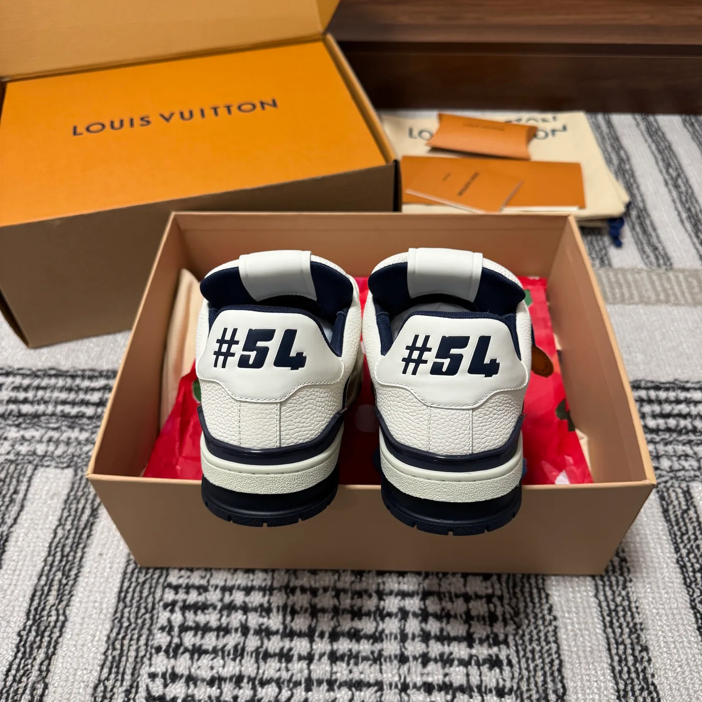 Кроссовки Женские Louis Vuitton 1546783