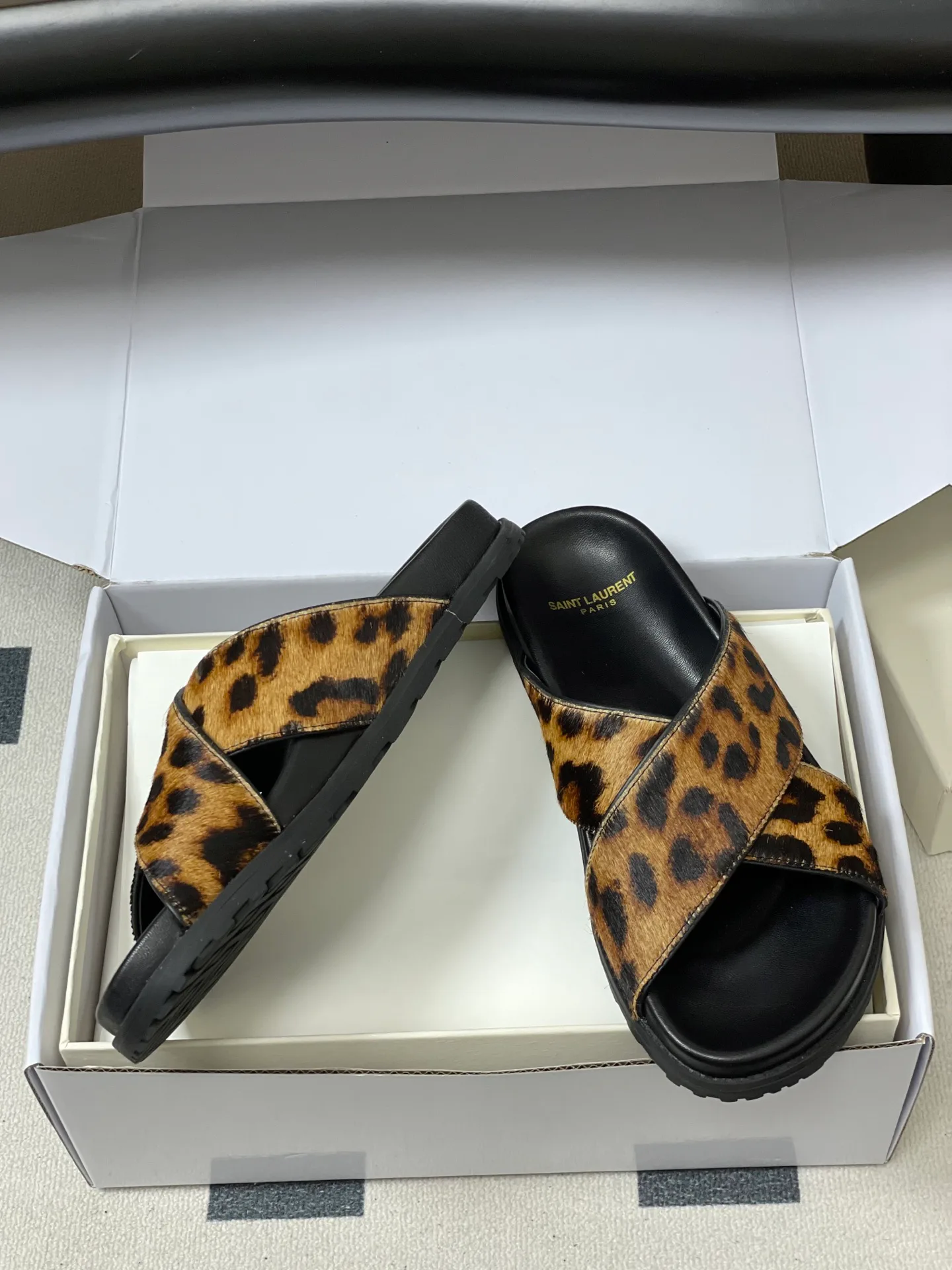 Сандалии Женские Saint Laurent 11220108