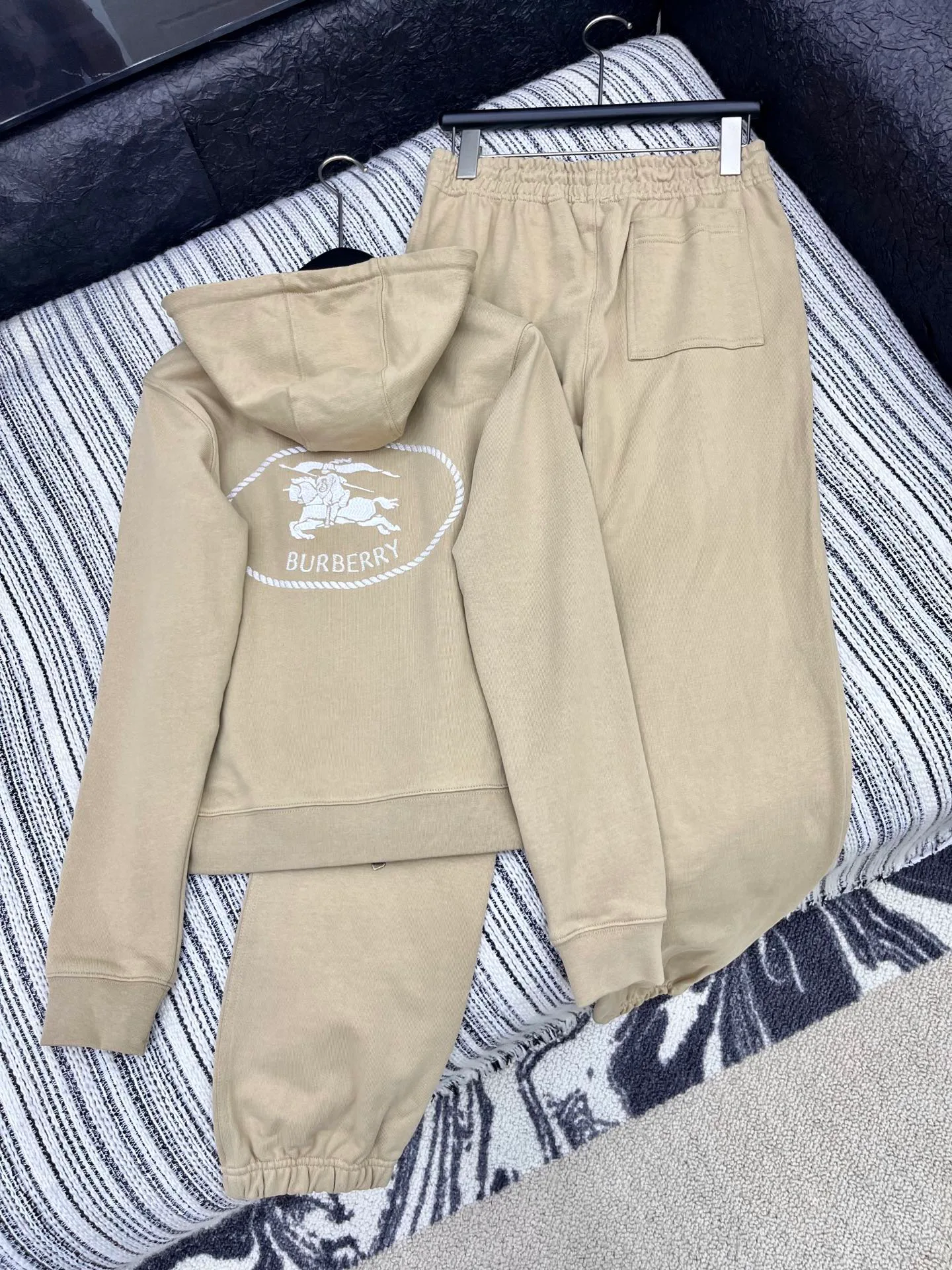 Спортивные Костюмы Женские Burberry 47950