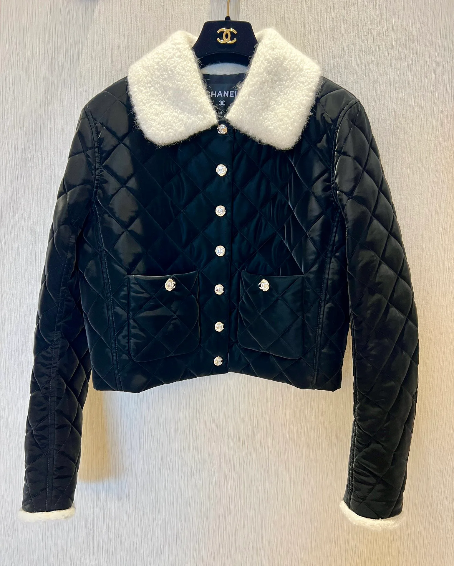 Куртки И Пуховики Женские Chanel 78733