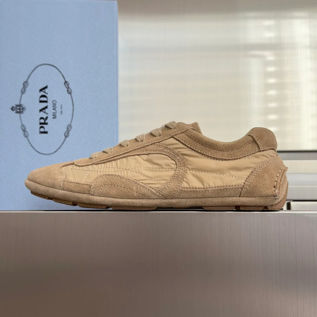 Кроссовки Женские Prada 12828837