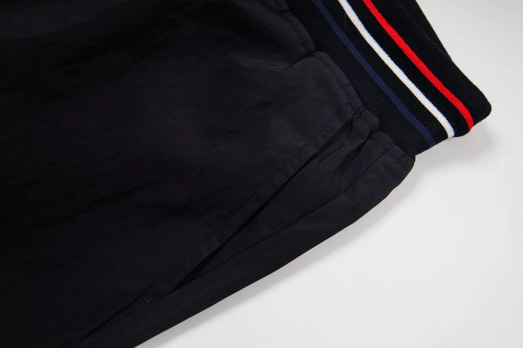 Шорты Женские Moncler 11528432