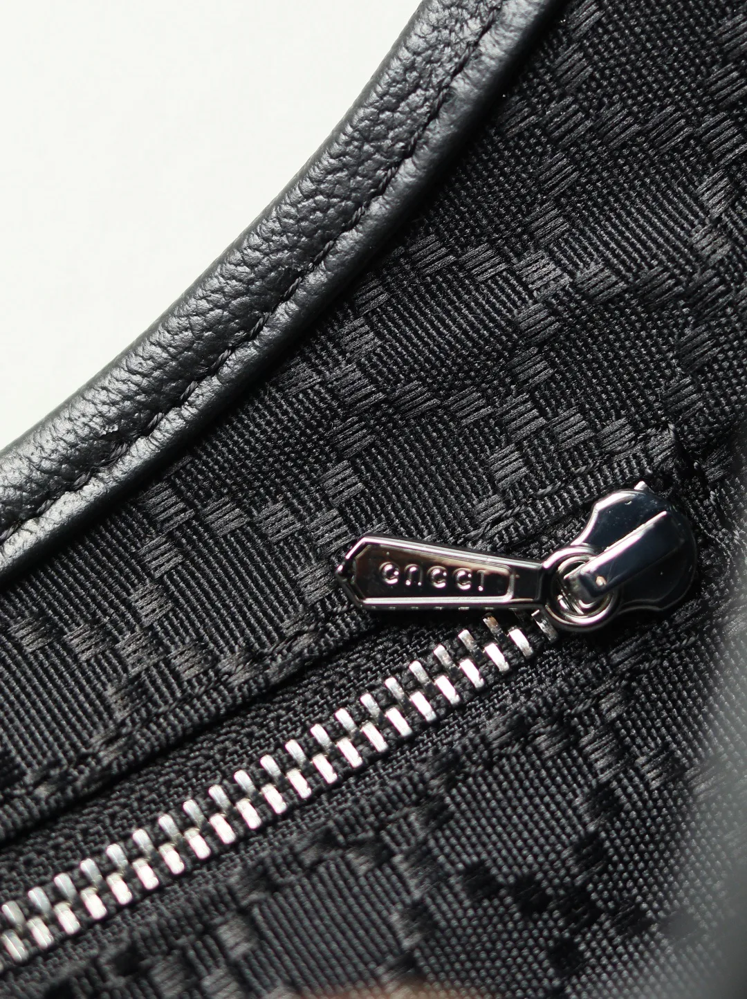Классические Сумки Женские Gucci 11649341