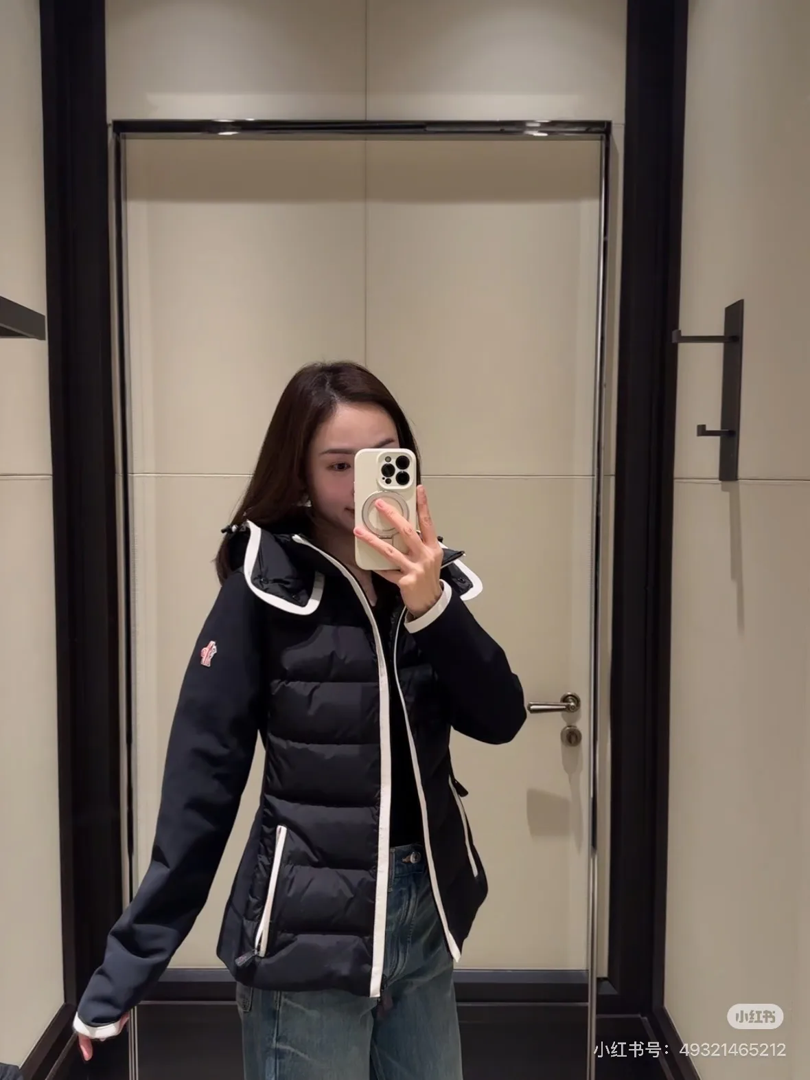 Куртки И Пуховики Женские Moncler 19698107