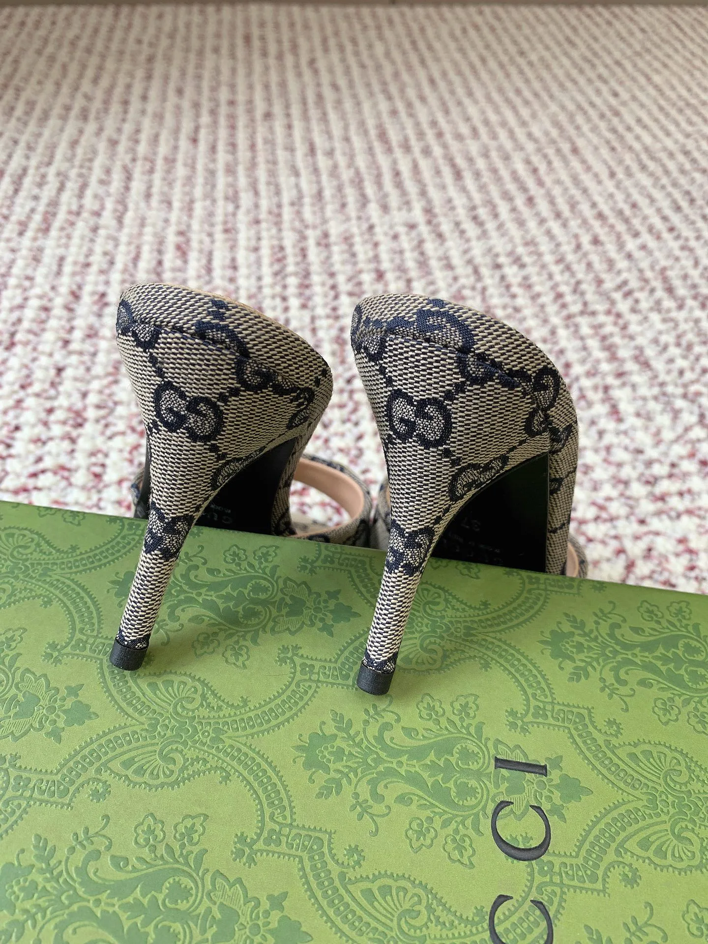 Босоножки Женские Gucci 13080966