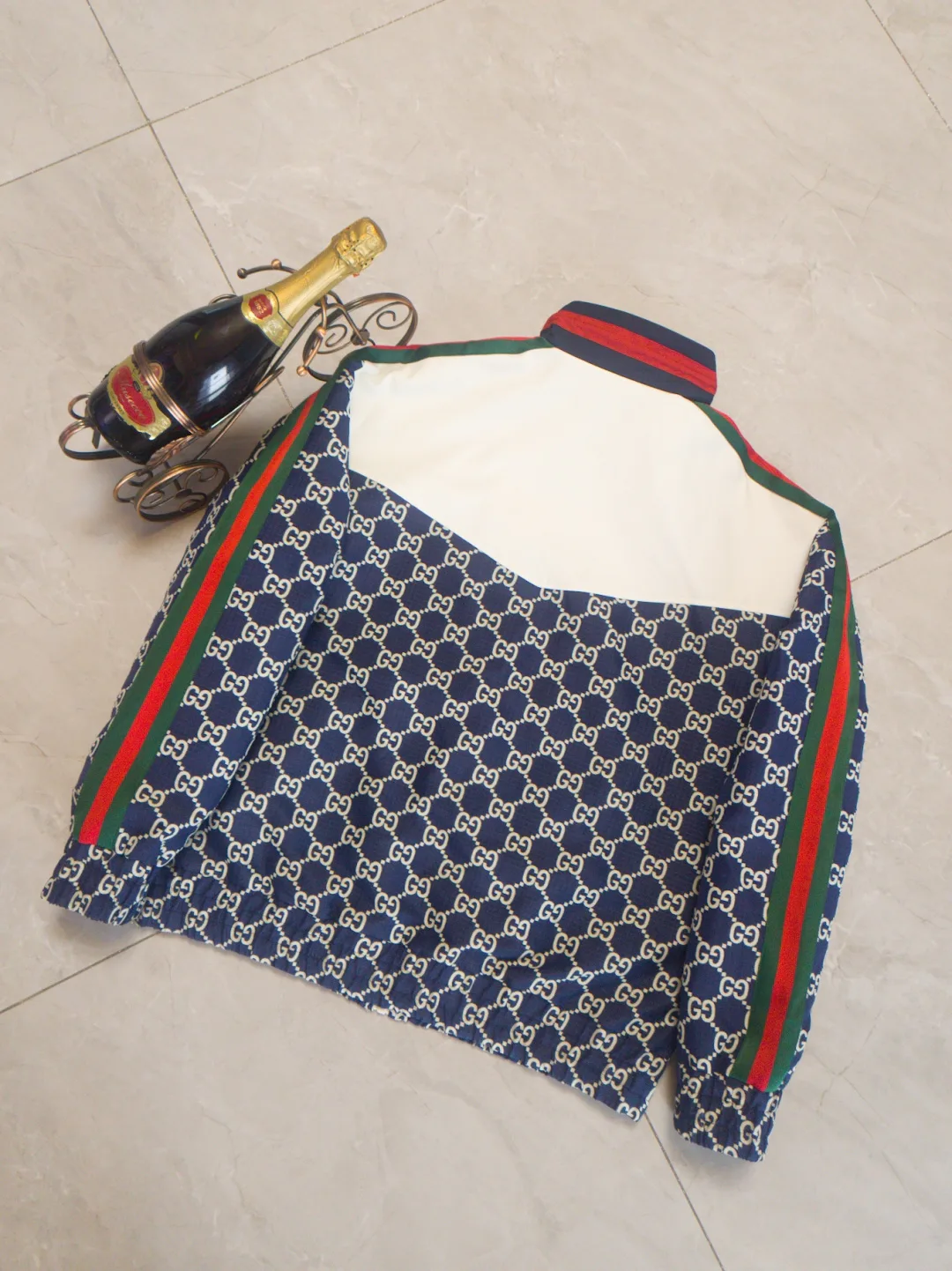 Куртки И Пуховики Женские Gucci 448351