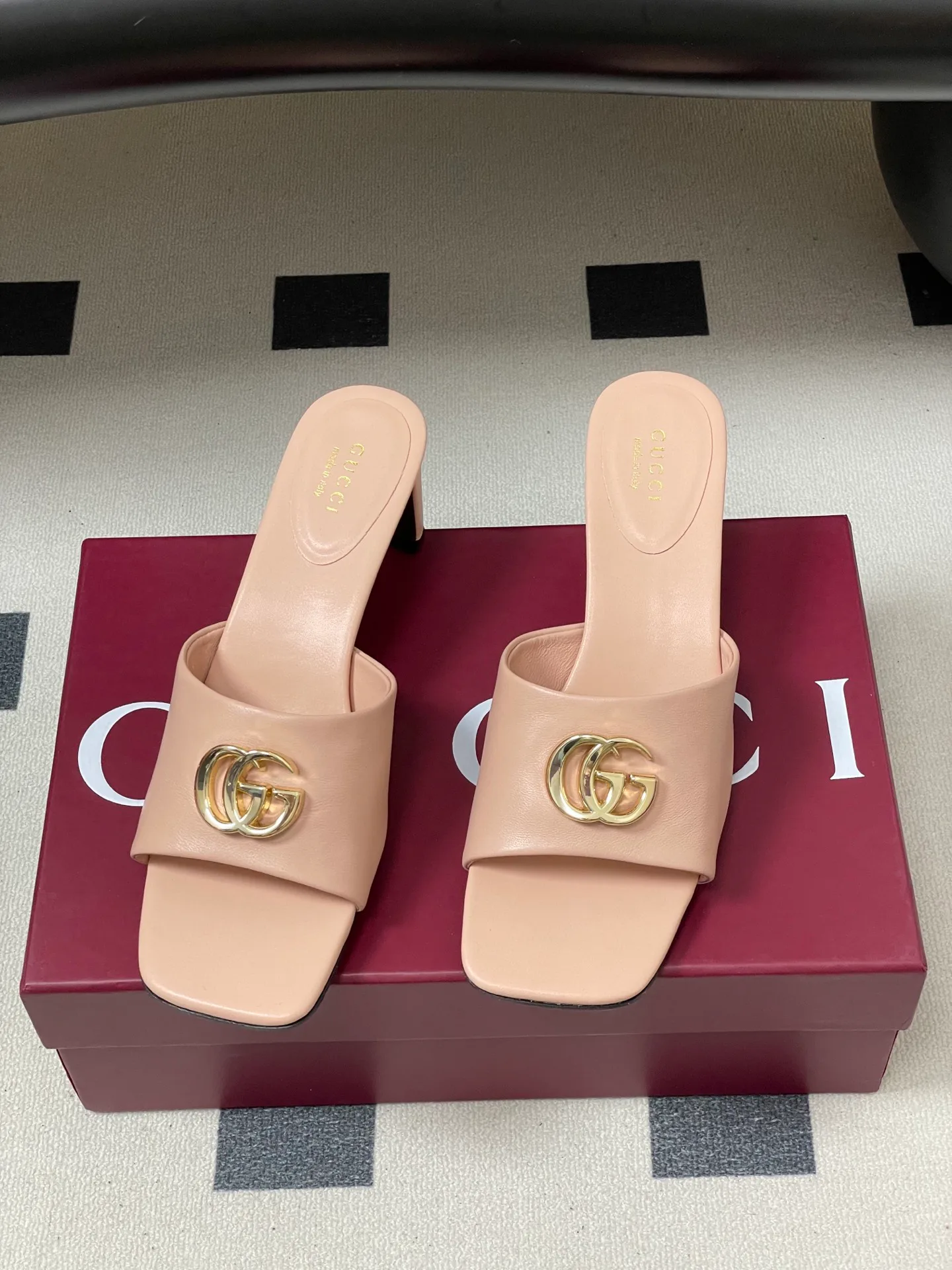 Босоножки Женские Gucci 10395323