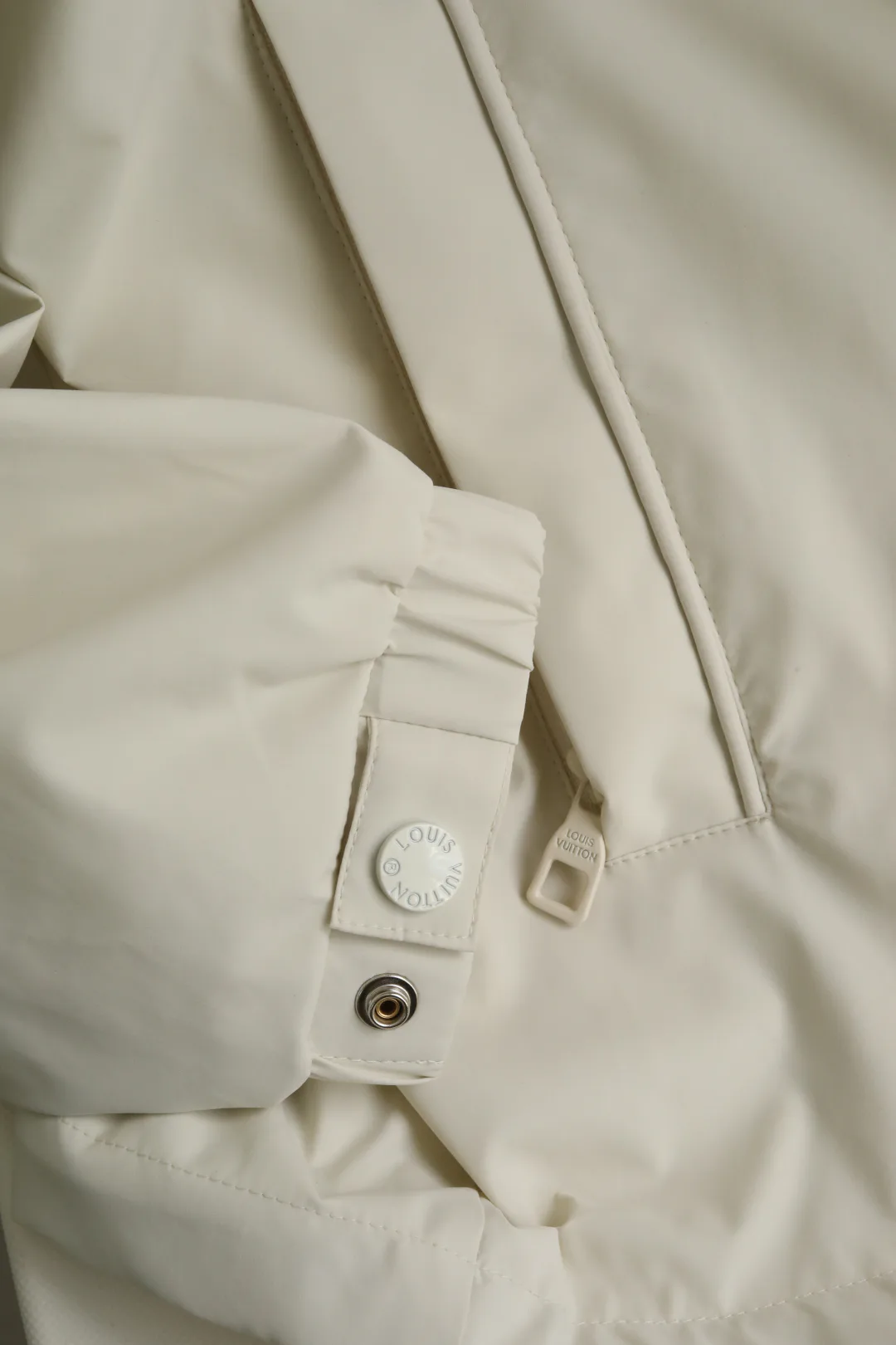 Куртки И Пуховики Мужские Louis Vuitton 27182