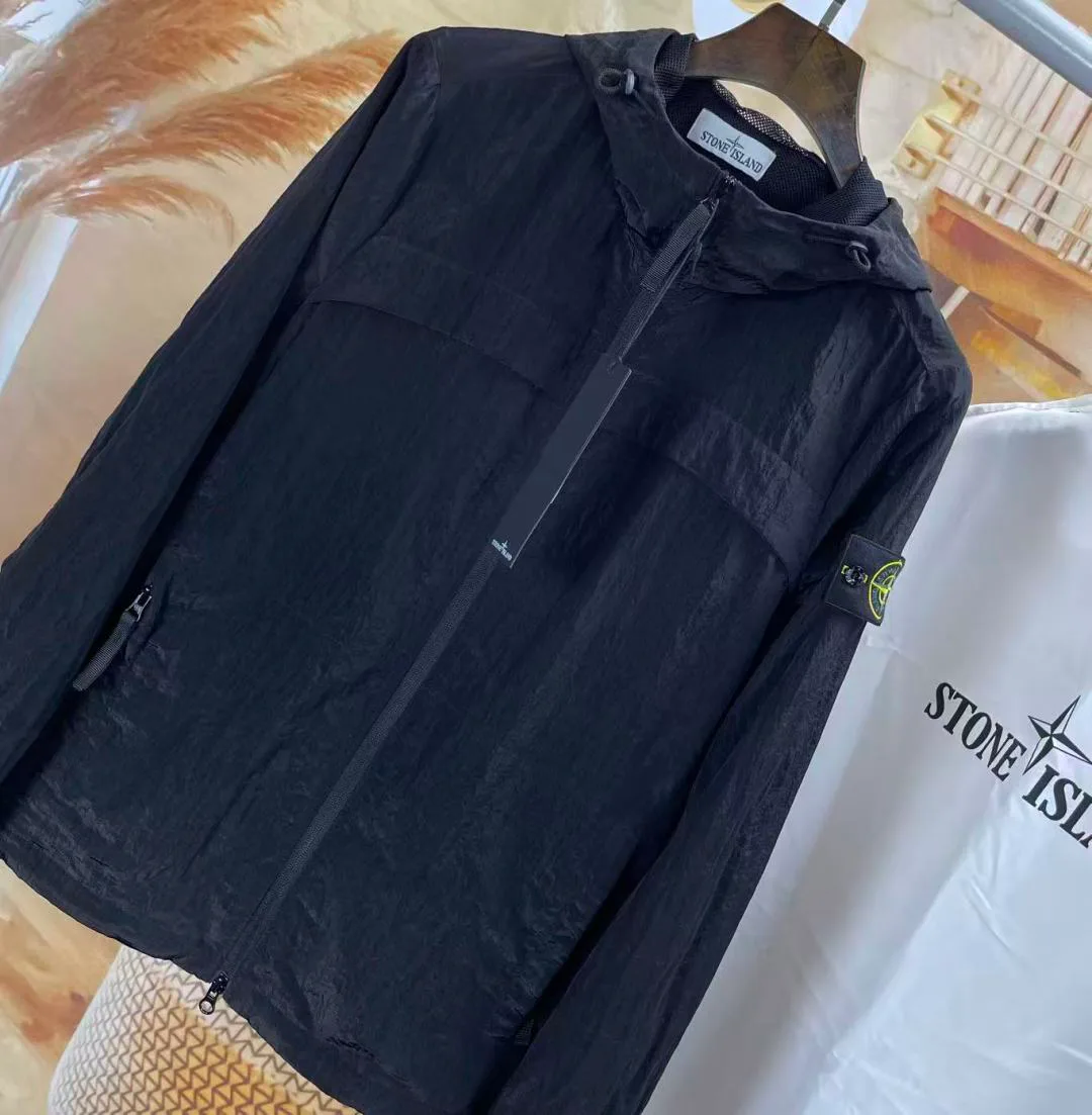Куртки И Пуховики Женские Stone Island 12961264