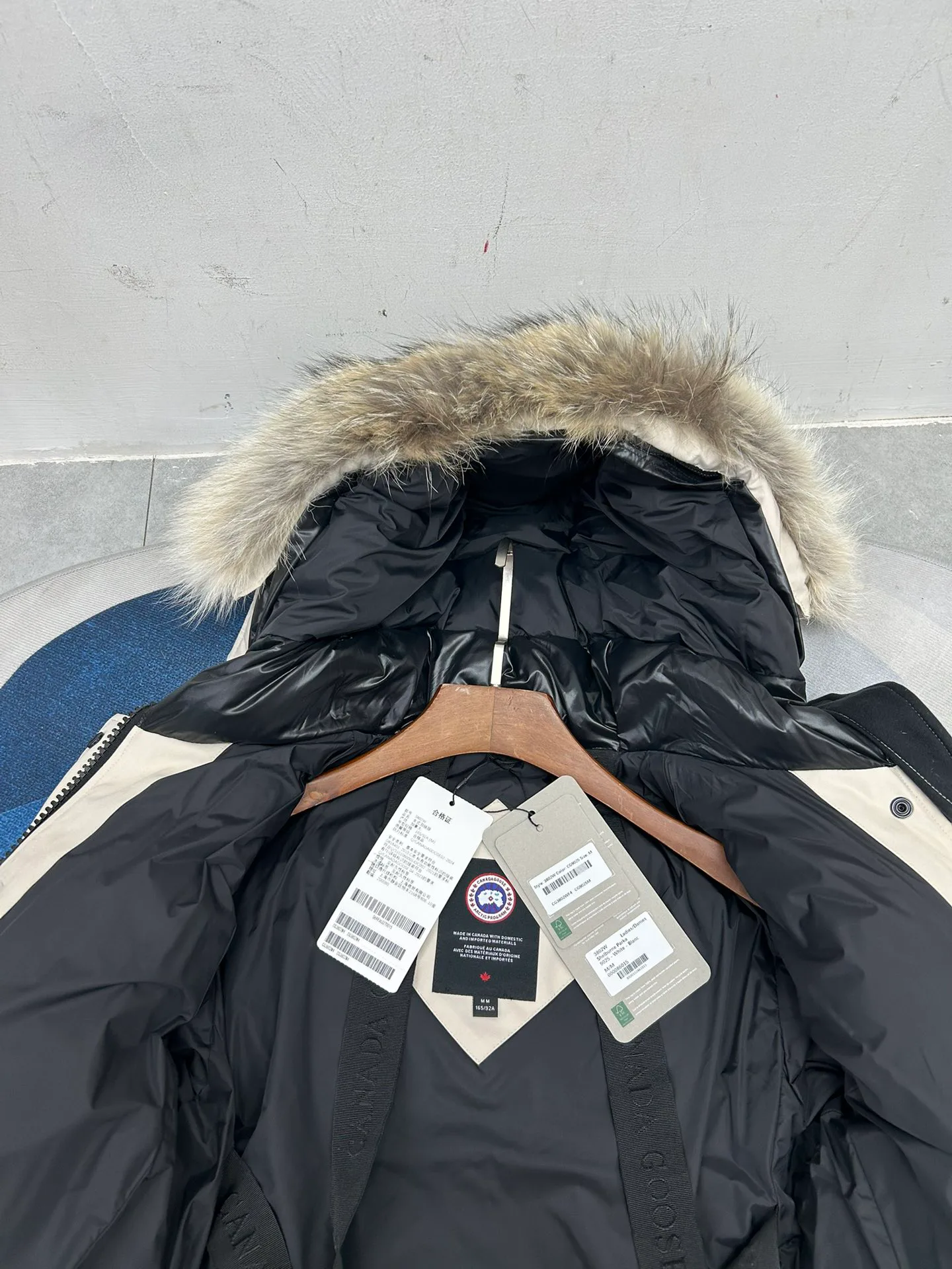 Куртки И Пуховики Женские Canada Goose 18188606