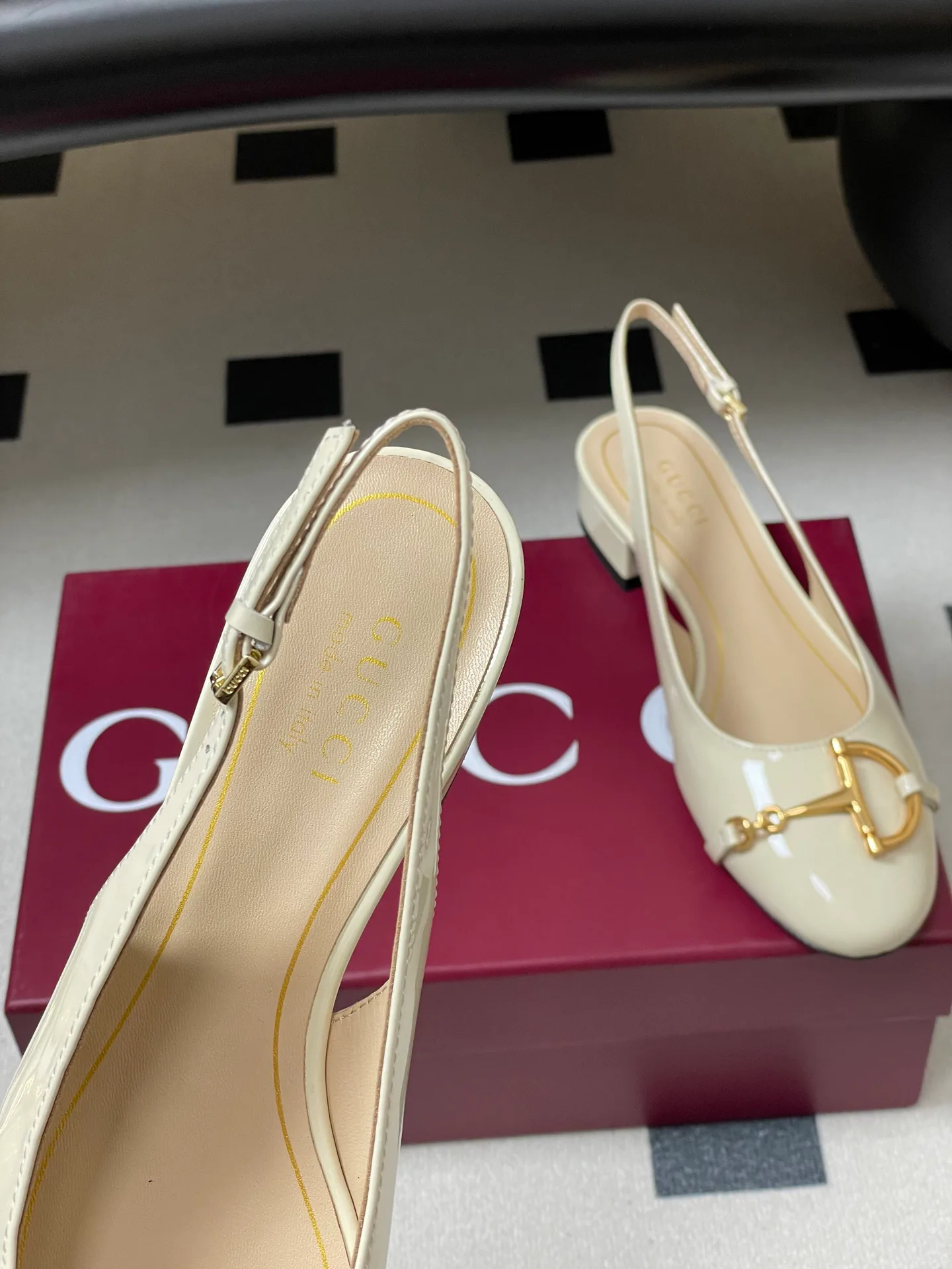 Туфли Женские Gucci 878975