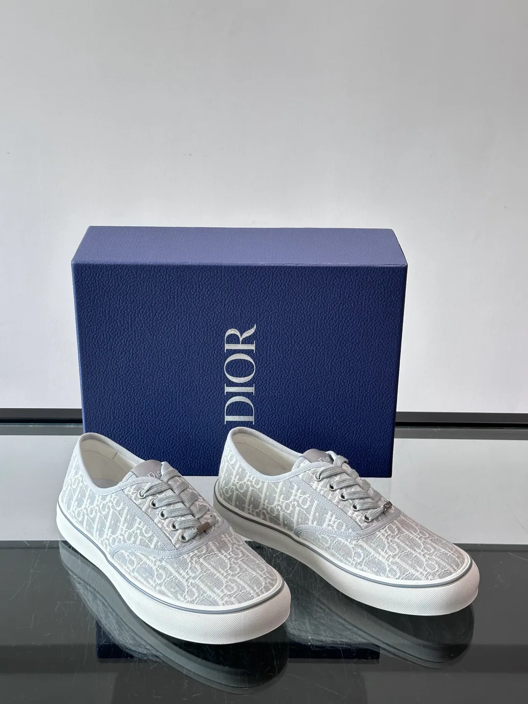 Кроссовки Женские Christian Dior 17649815
