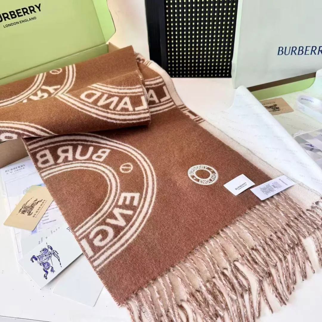 Шарфы Burberry 1242338