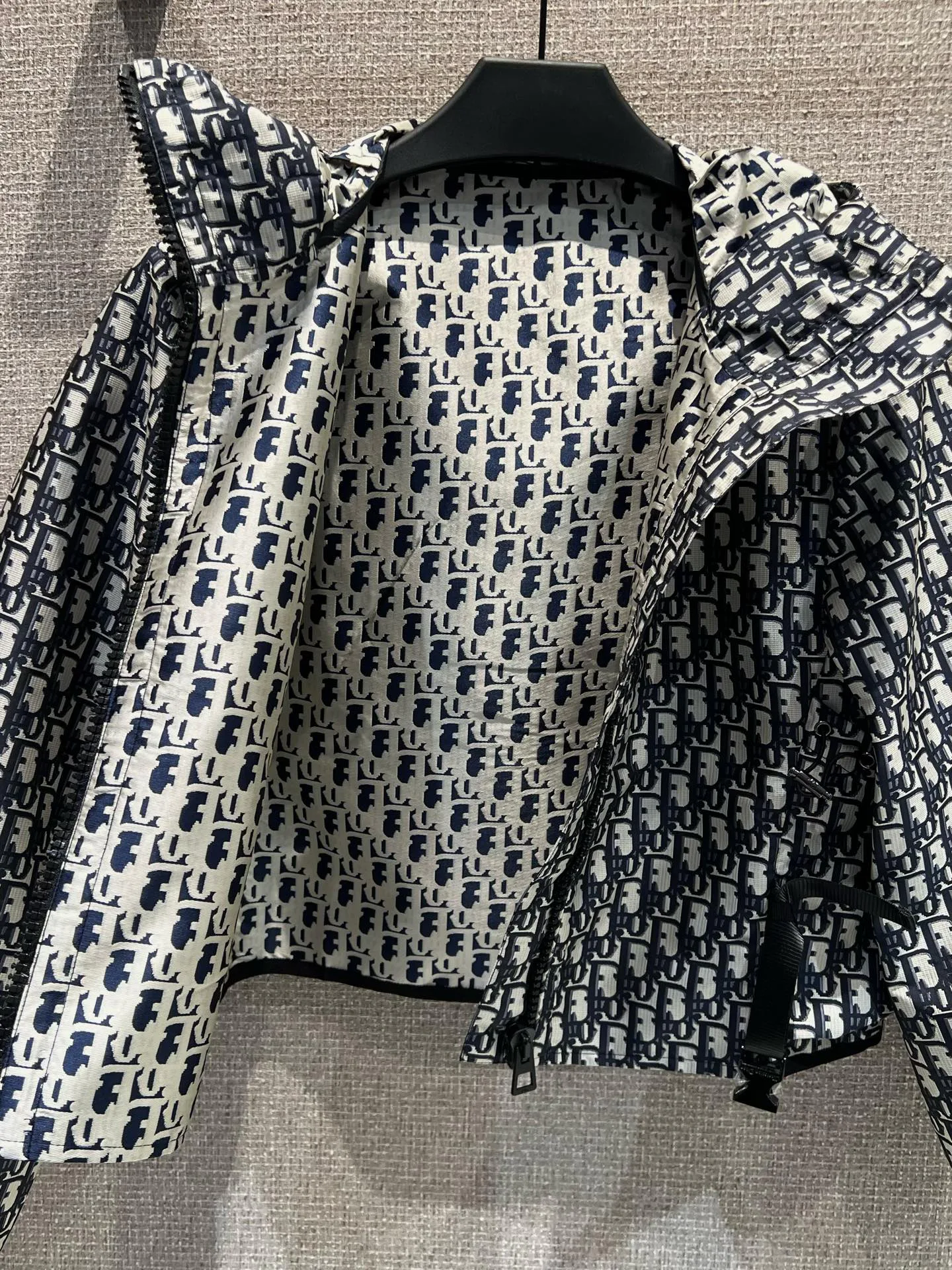 Куртки И Пуховики Женские Christian Dior 4728438