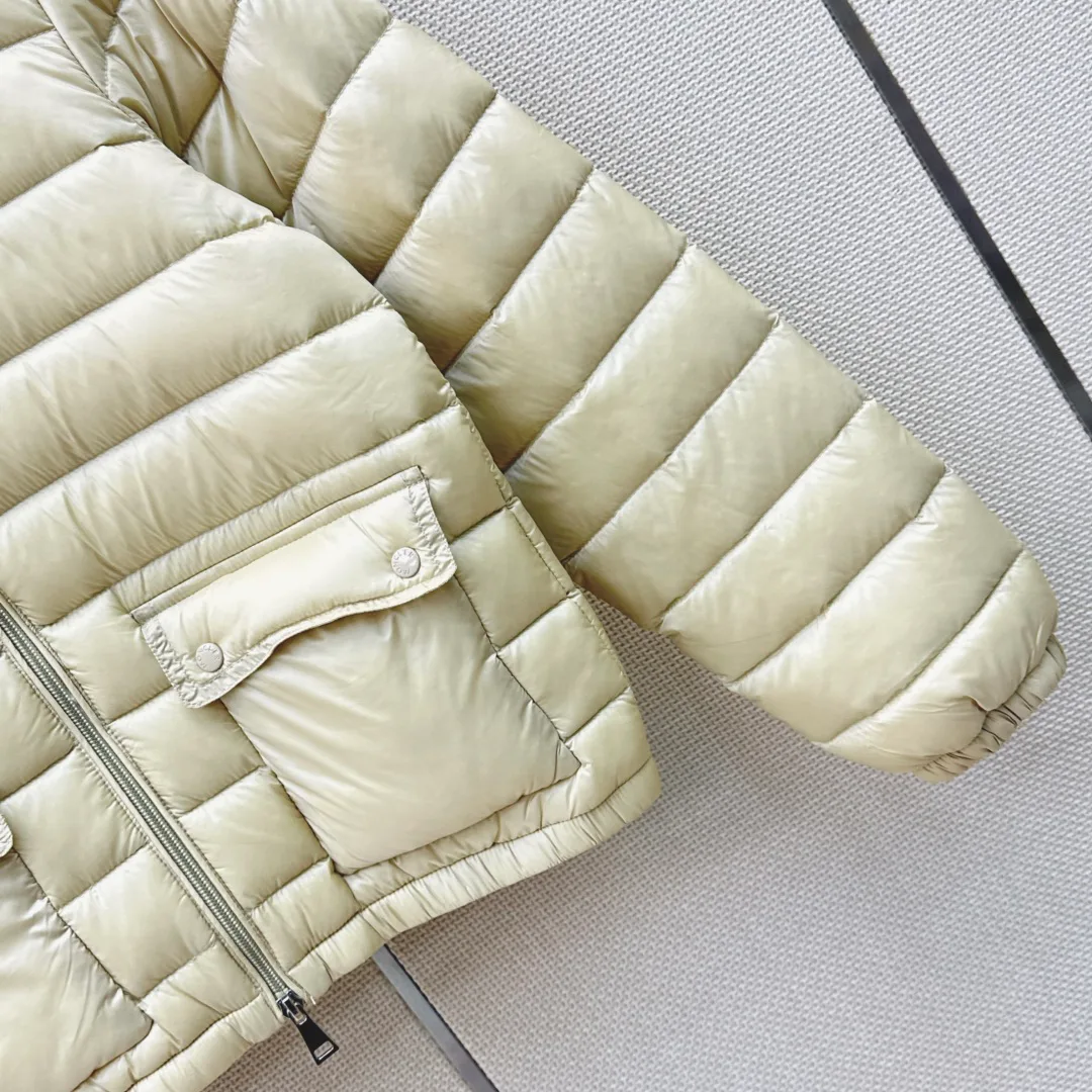 Куртки И Пуховики Женские Moncler 18094490