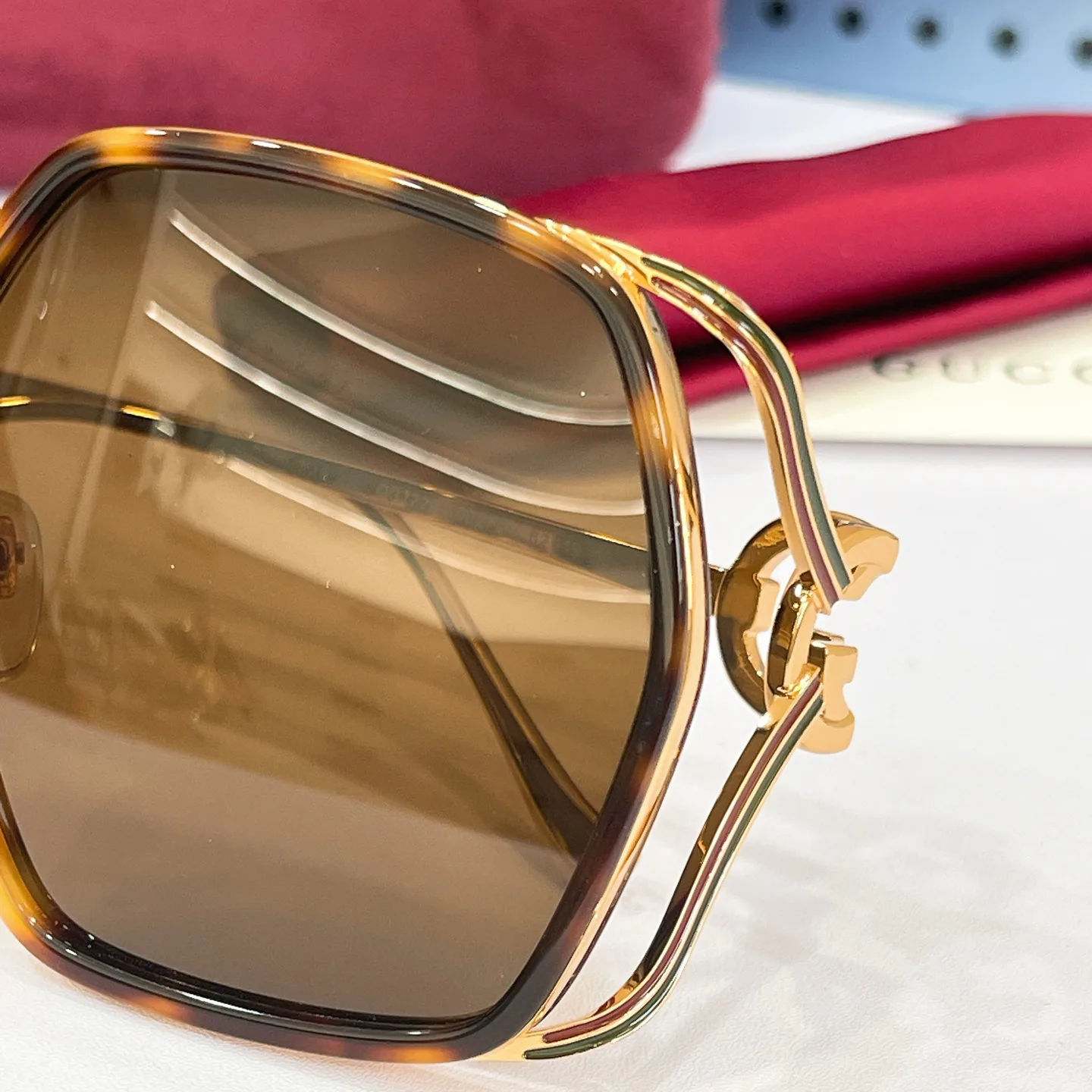 Очки Gucci 17381276