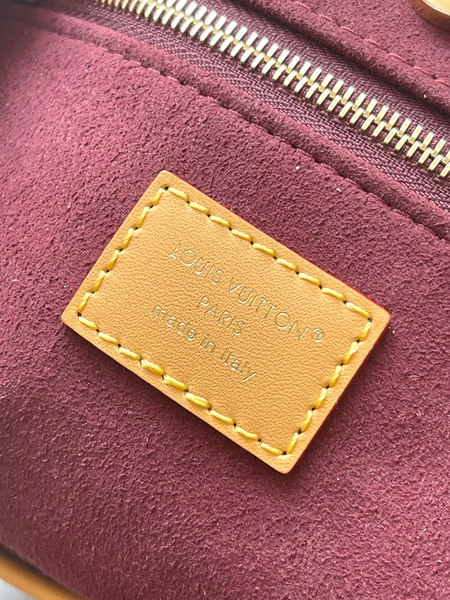 Классические Сумки Женские Louis Vuitton 18170474