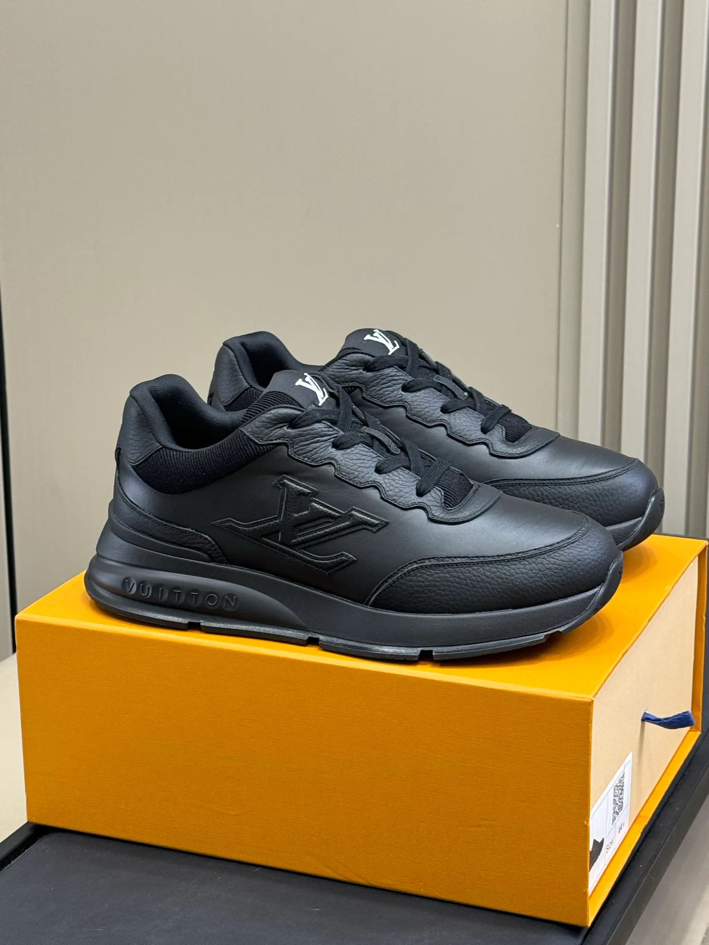 Кроссовки Мужские Louis Vuitton 32206