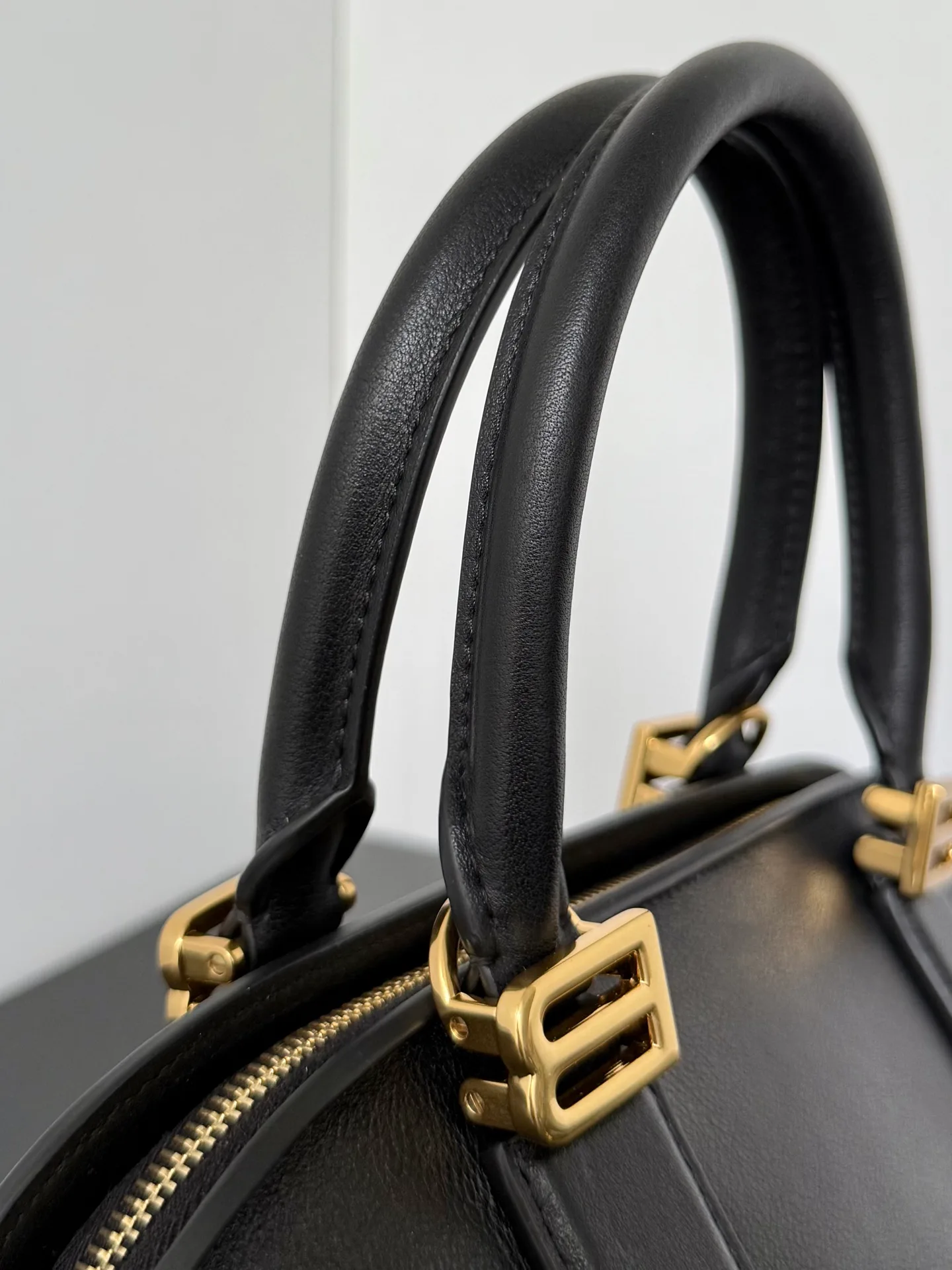 Клатчи Женские Balenciaga 11386878