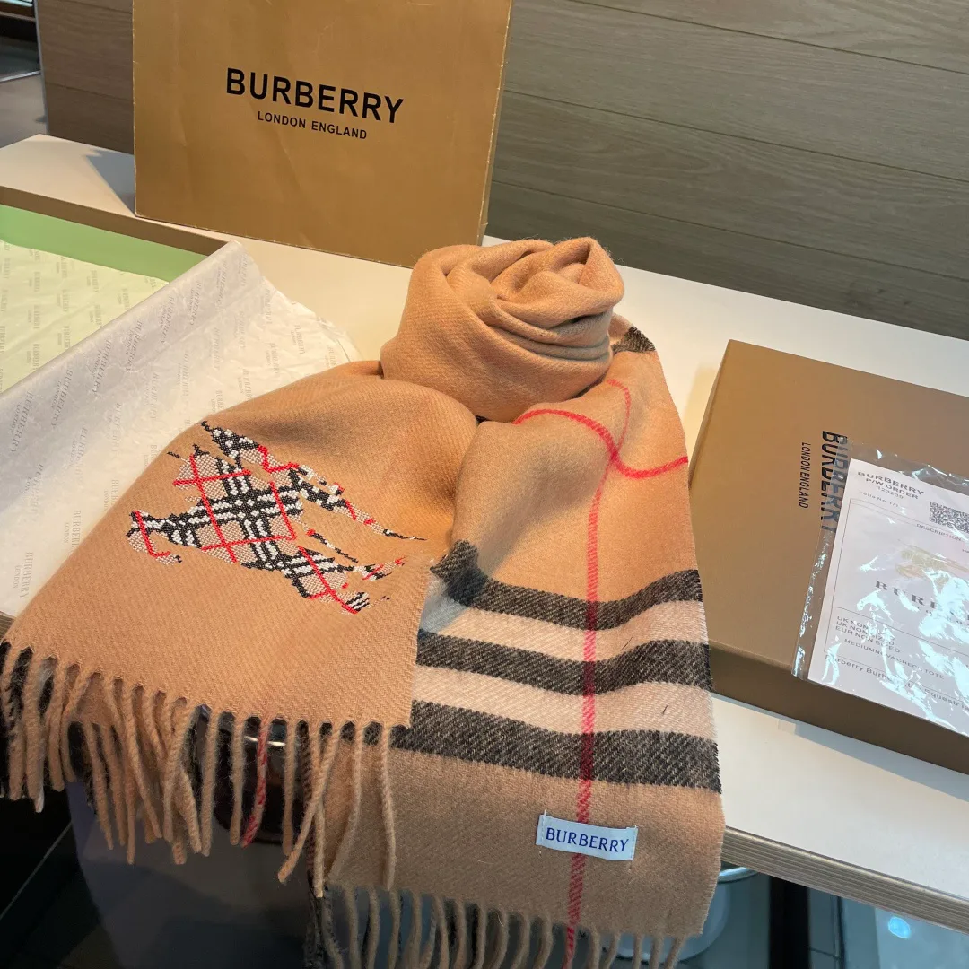 Шарфы Burberry 638088