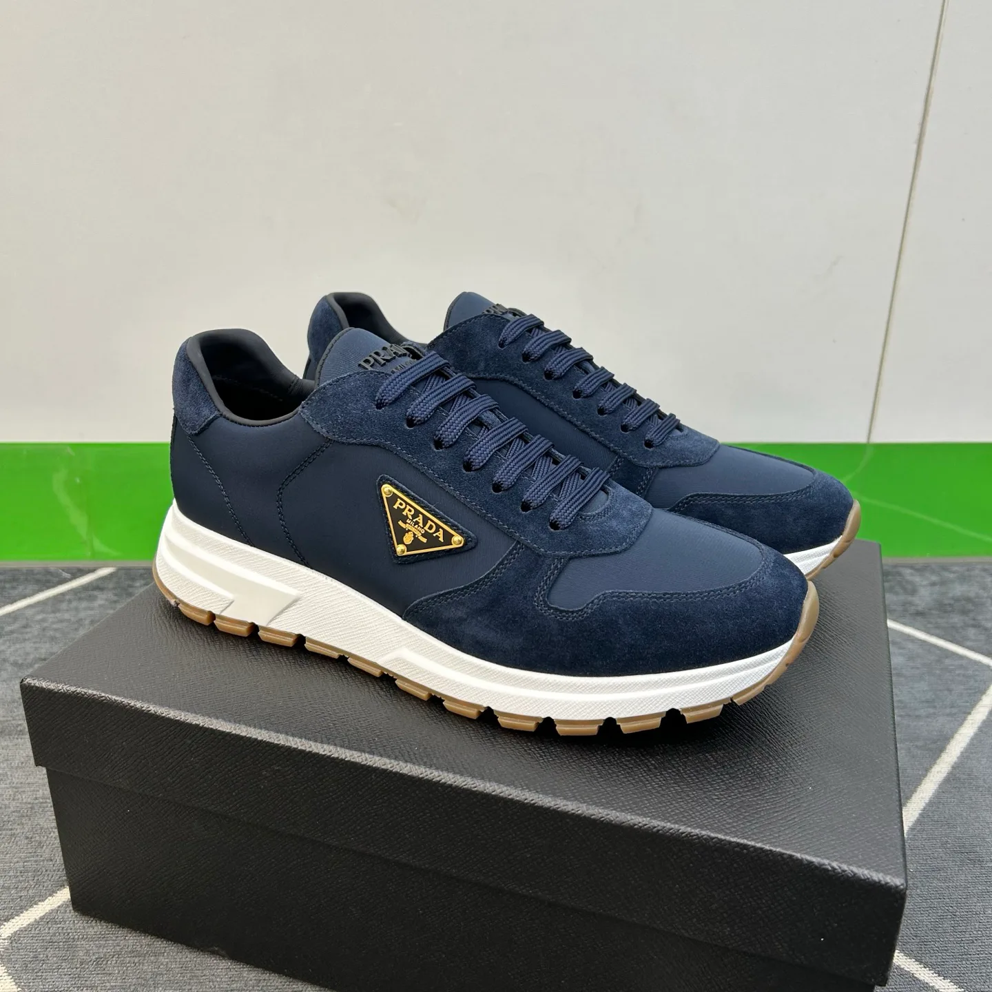 Кроссовки Мужские Prada 34310