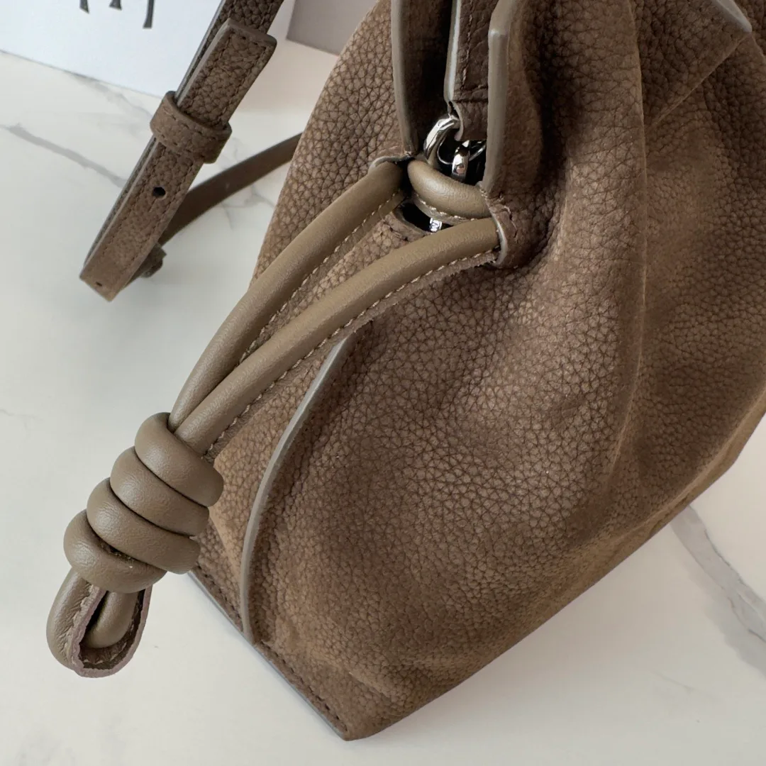 Клатчи Женские Loewe 11513678