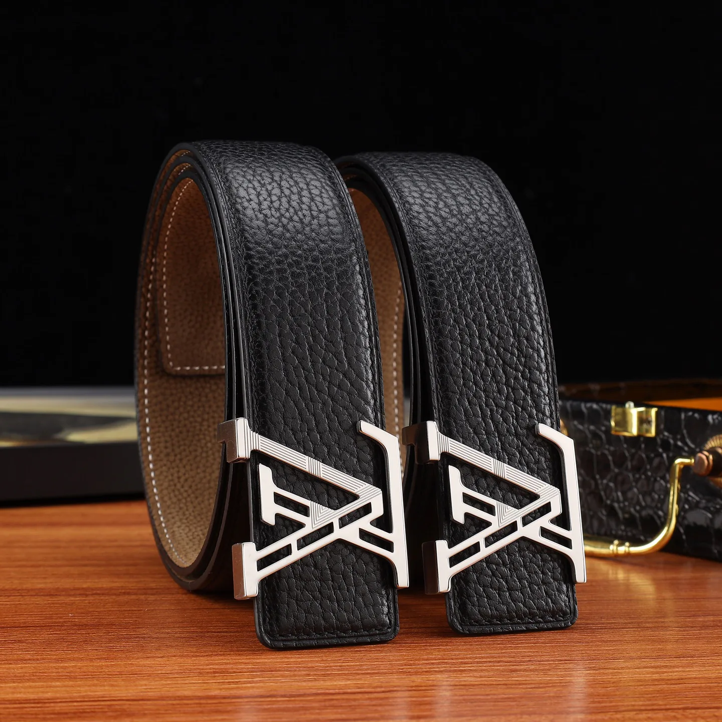 Ремни Женские Louis Vuitton 617173