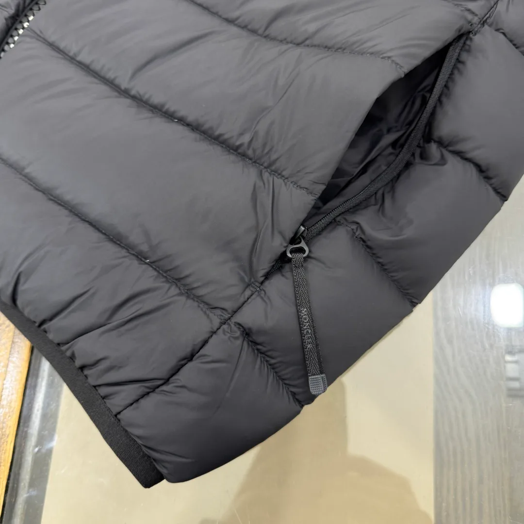 Жилеты Женские Moncler 18001982