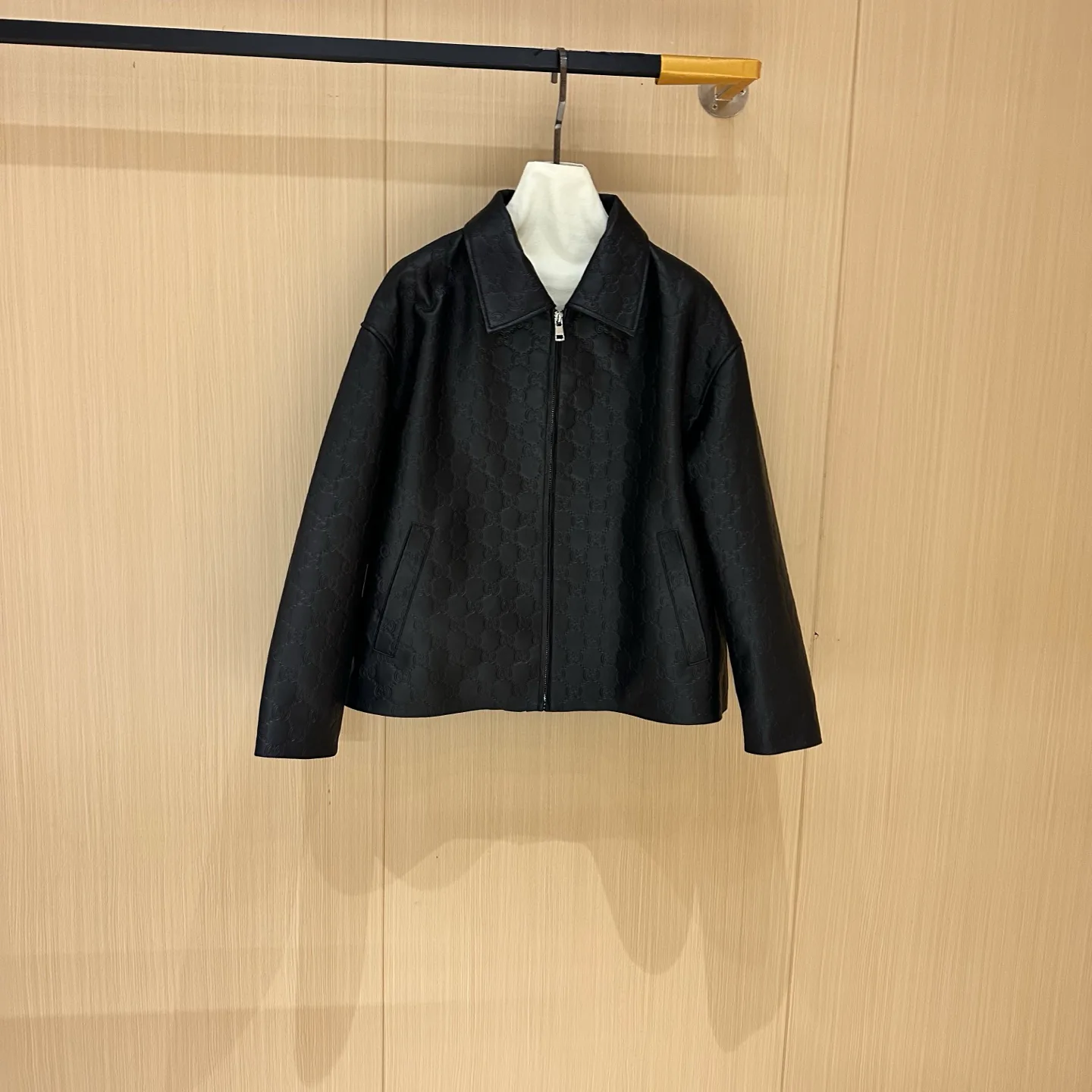 Куртки И Пуховики Женские Gucci 784940
