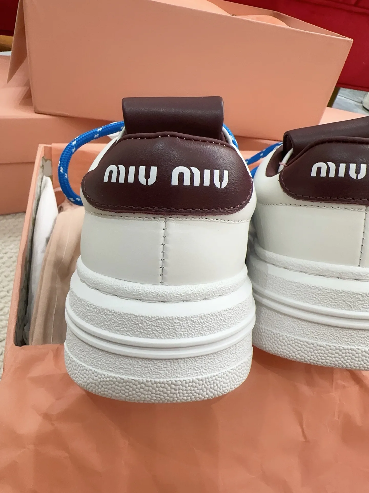 Кроссовки Женские Miu Miu 18041147