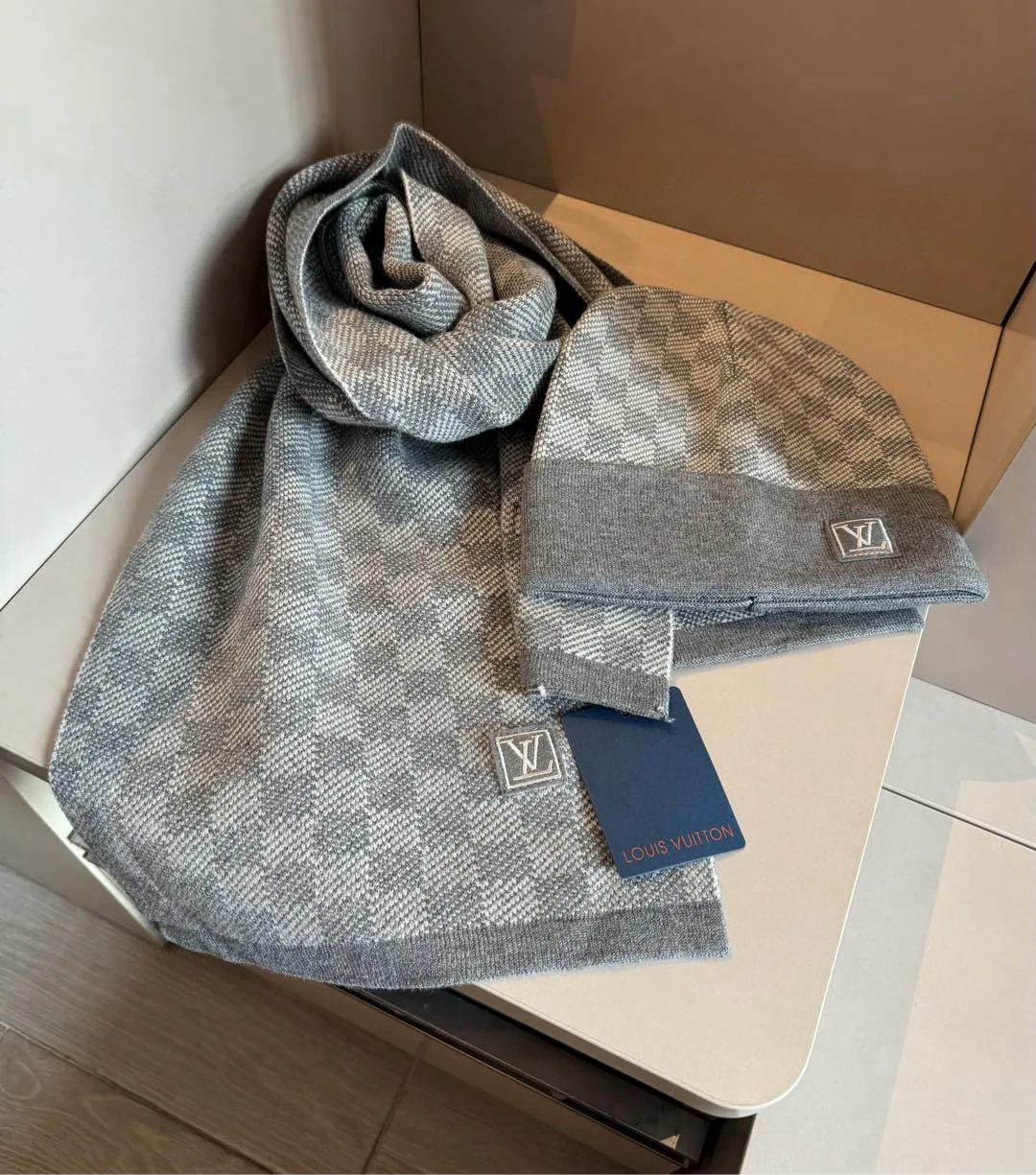 Шарфы Louis Vuitton 613401