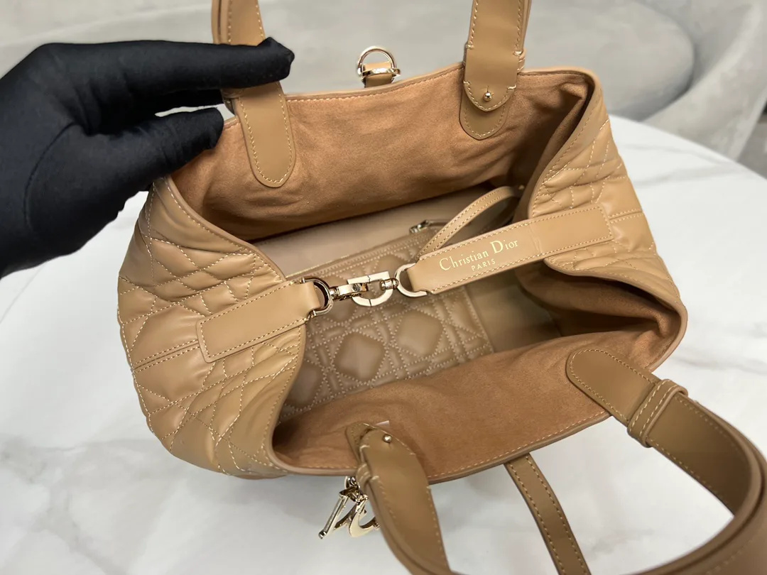 Классические Сумки Женские Christian Dior 11775942