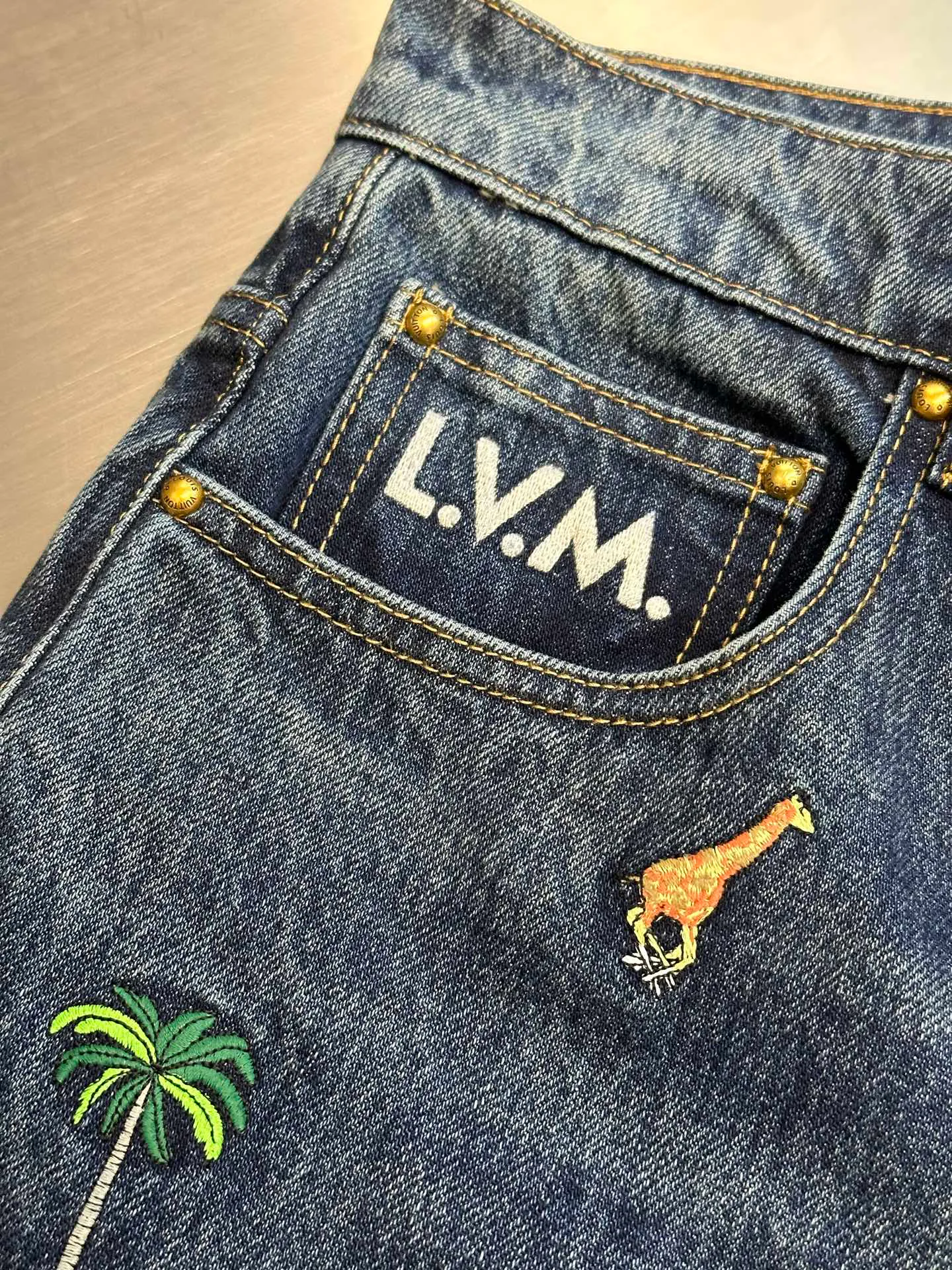 Брюки Мужские Louis Vuitton 13225780
