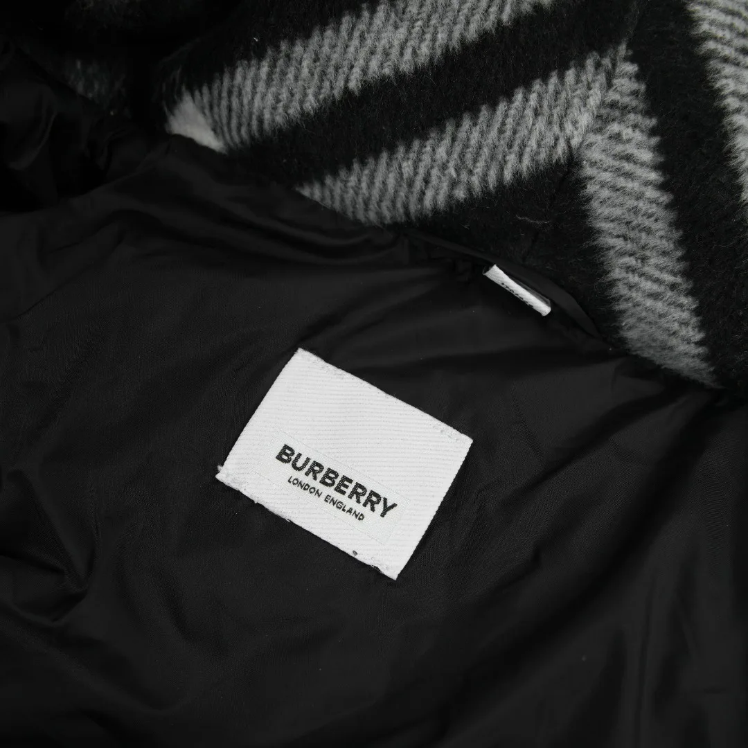 Куртки И Пуховики Женские Burberry 19321092