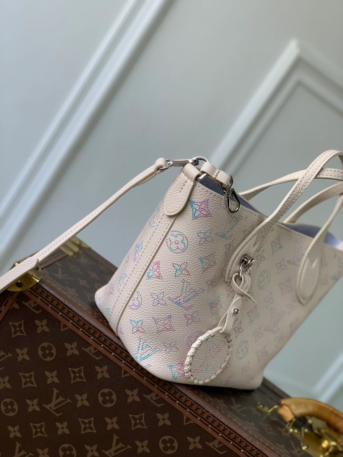 Классические Сумки Женские Louis Vuitton 18147477